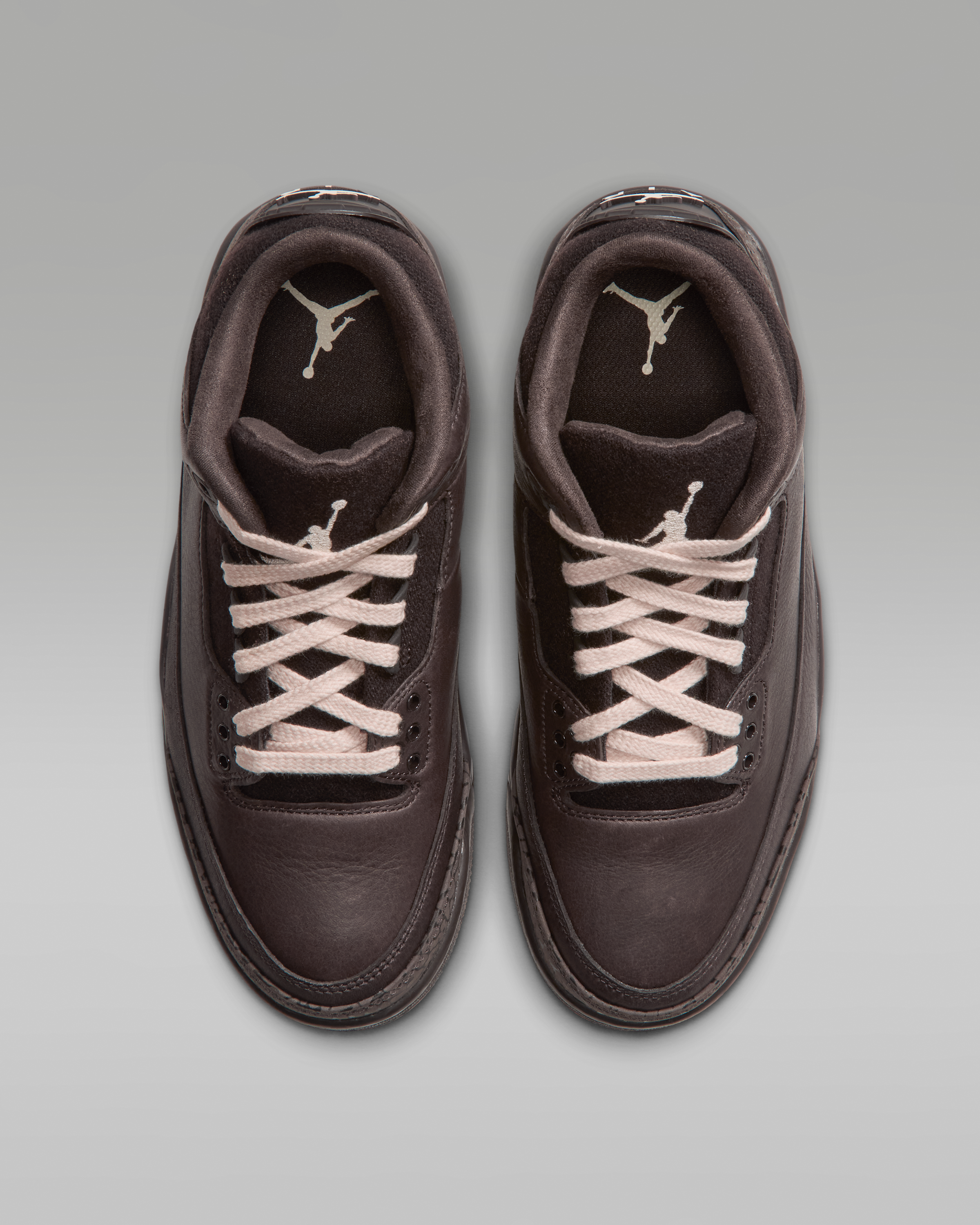 Air Jordan 3 Retro 'Fireside' Women's Shoes - Velvet Brown/Light British Tan/Rust Pink/Pearl White - View 4