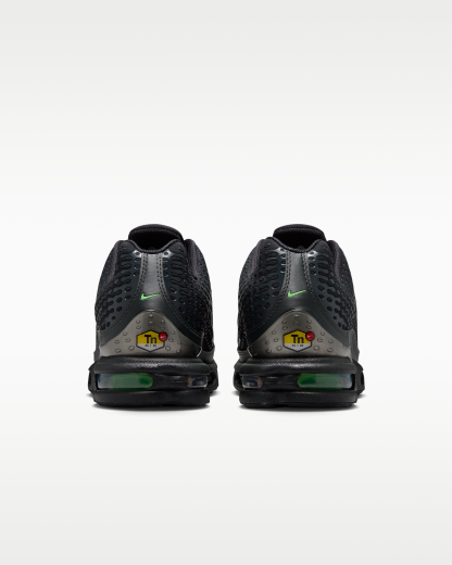 Nike Air Max Plus VII Men's Shoes - Black/Dark Smoke Grey/Metallic Pewter/Illusion Green - View 6