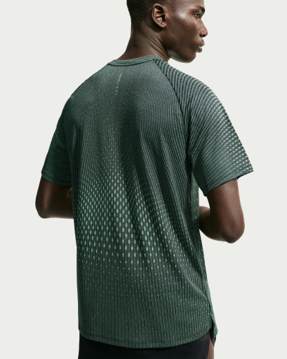 Nike Stride Aero-FIT Men's Short-Sleeve Running Top - Black/Light Green Spark - View 2