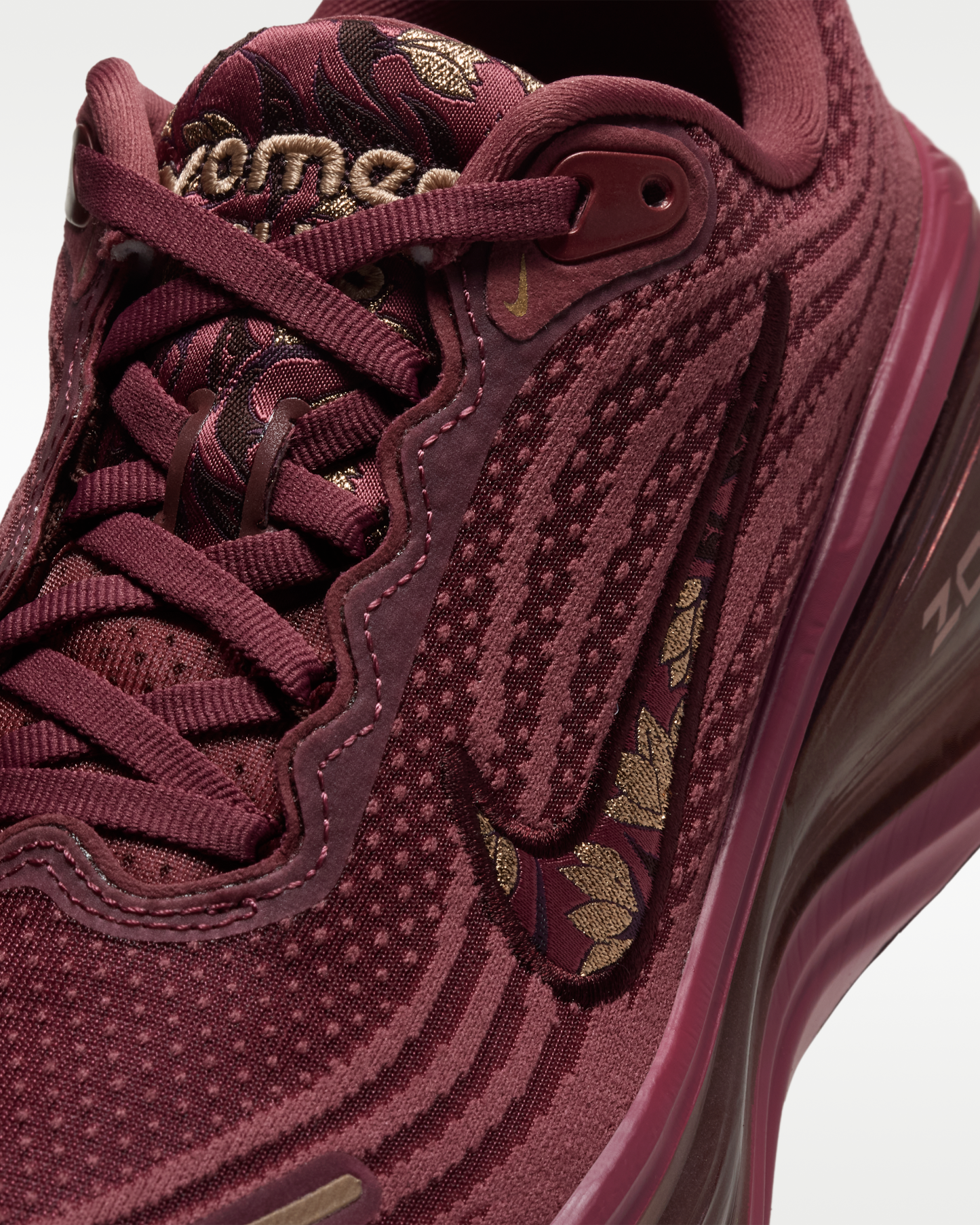 Nike Vomero Plus Women's Road-Running Shoes - Pink Smoke/Mystic Dates/Light Boulder/Metallic Red Bronze - View 7