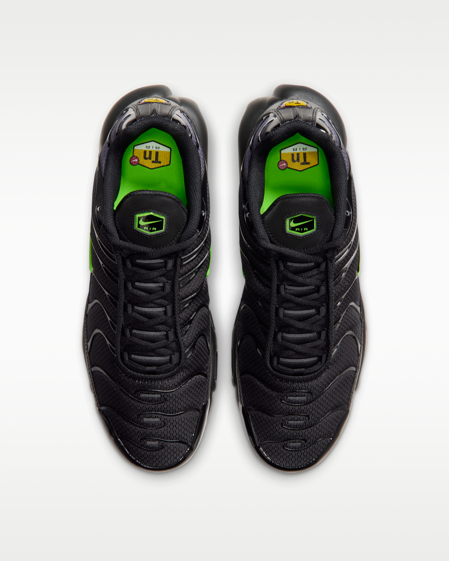 Nike Air Max Plus Men's Shoes - Black/Canyon Purple/Electric Green - View 4