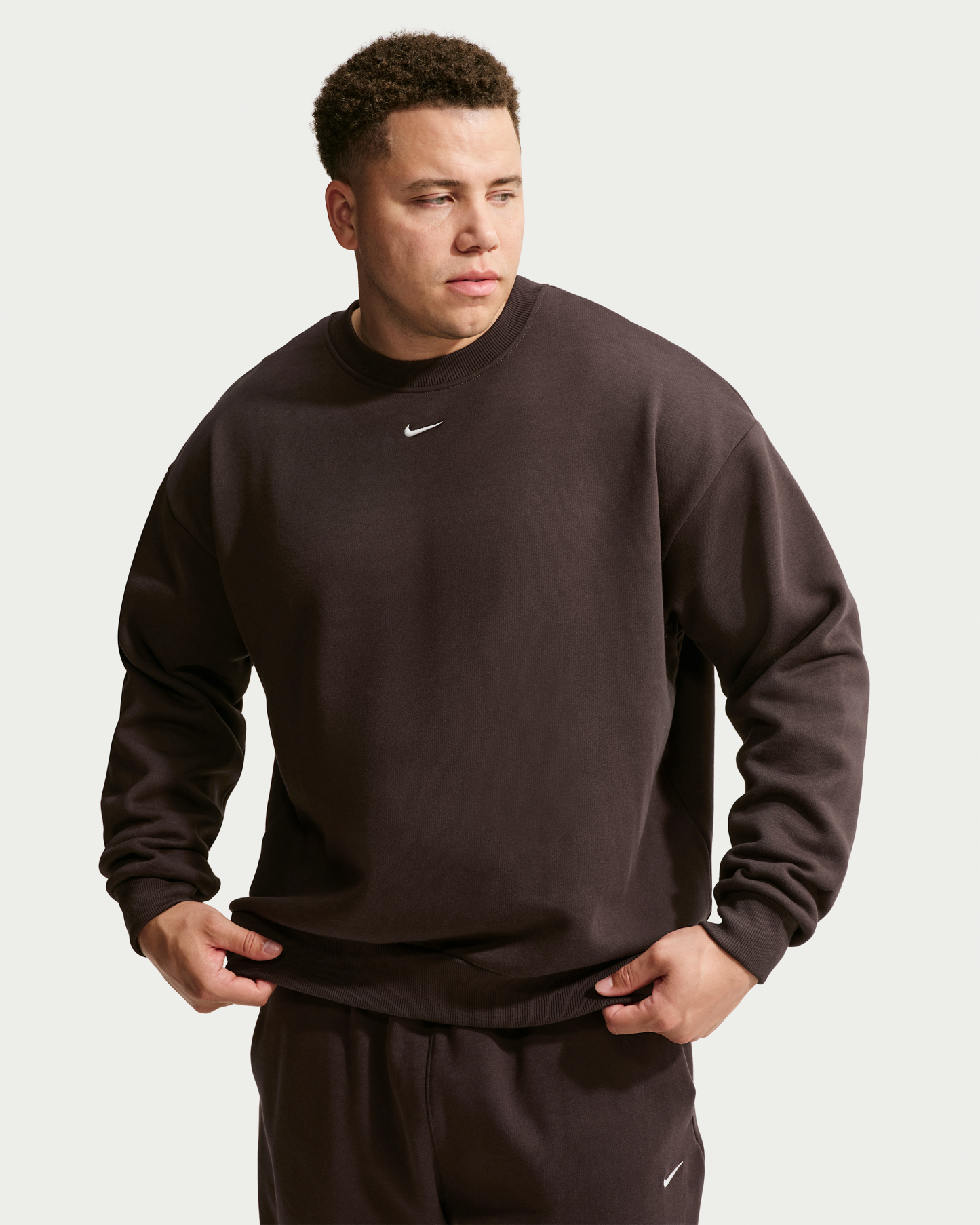 Nike Solo Fleece Men's Crew-Neck Sweatshirt - Velvet Brown/Sail - View 7