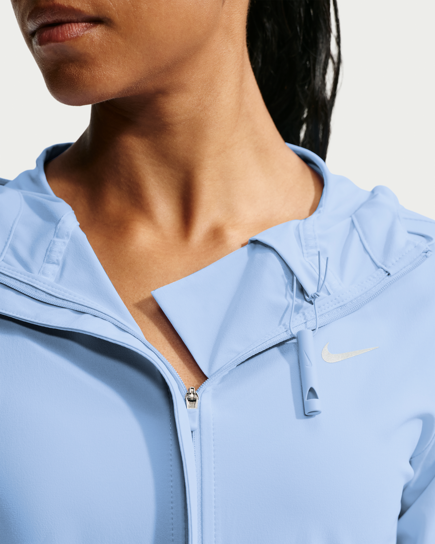 Nike Swift Women's Repel Packable Running Jacket - Aluminium - View 6