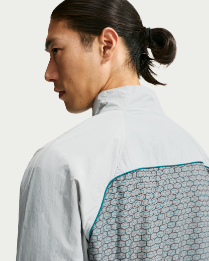 Nike Sportswear Men's Woven Tracksuit Jacket - Wolf Grey/Cool Grey/Bright Spruce - View 2
