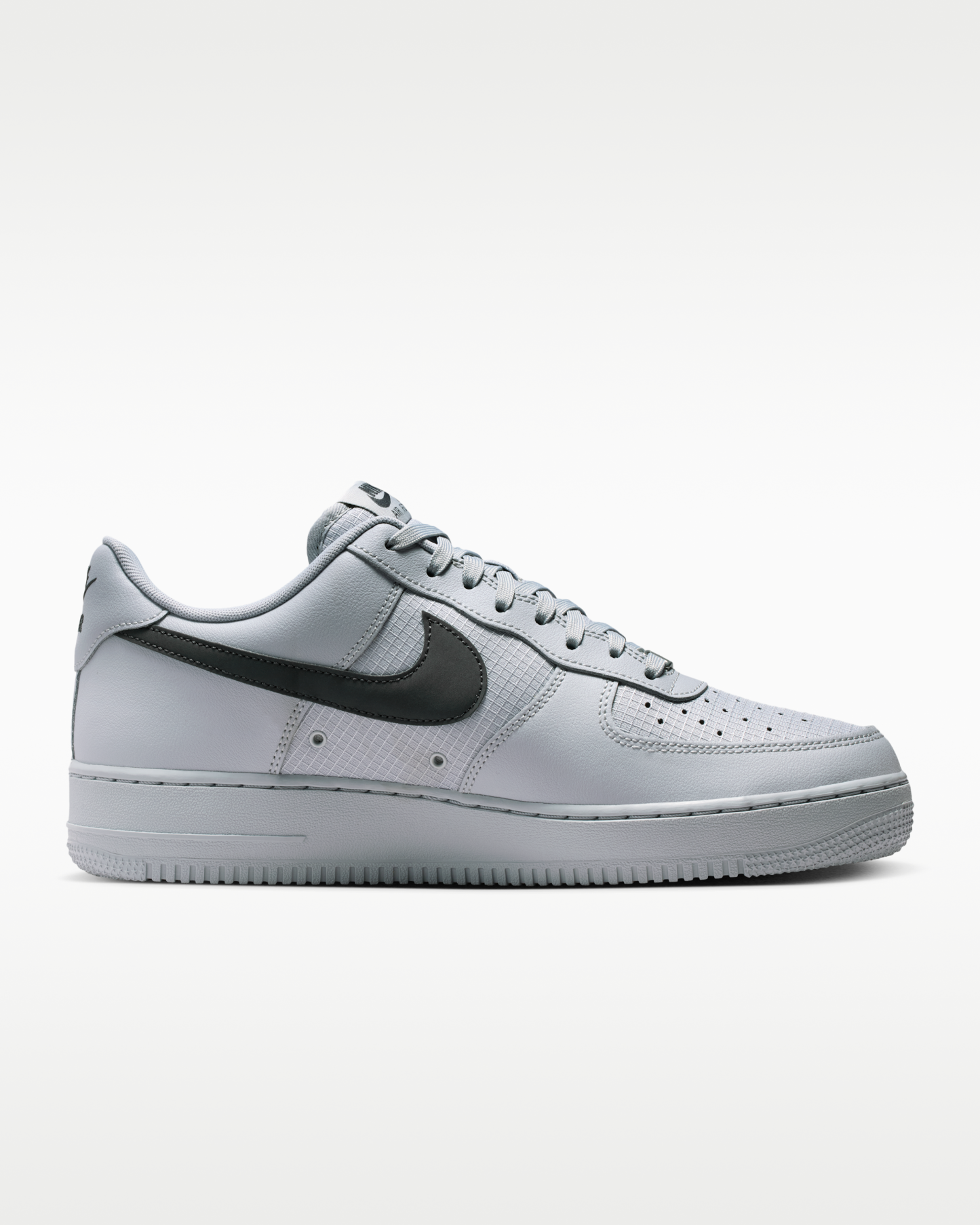 Nike Air Force 1 '07 LV8 Men's Shoes - Wolf Grey/Wolf Grey/Dark Smoke Grey - View 3