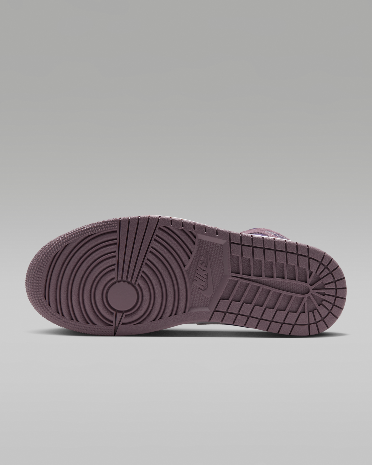 Air Jordan 1 Mid Women's Shoes - Purple Smoke/White/Canyon Purple - View 2