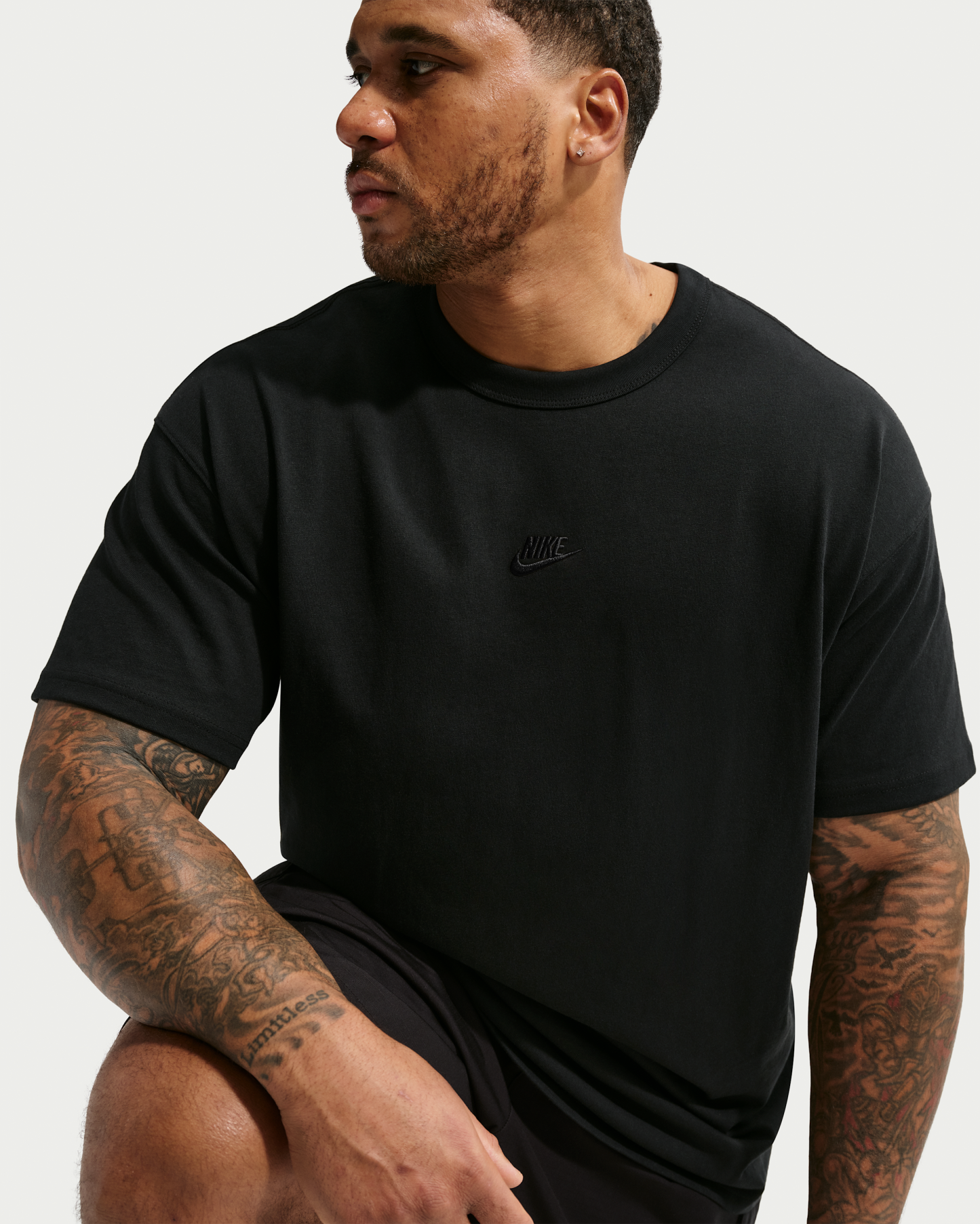 Nike Sportswear Premium Essentials Men's T-Shirt - Black - View 8