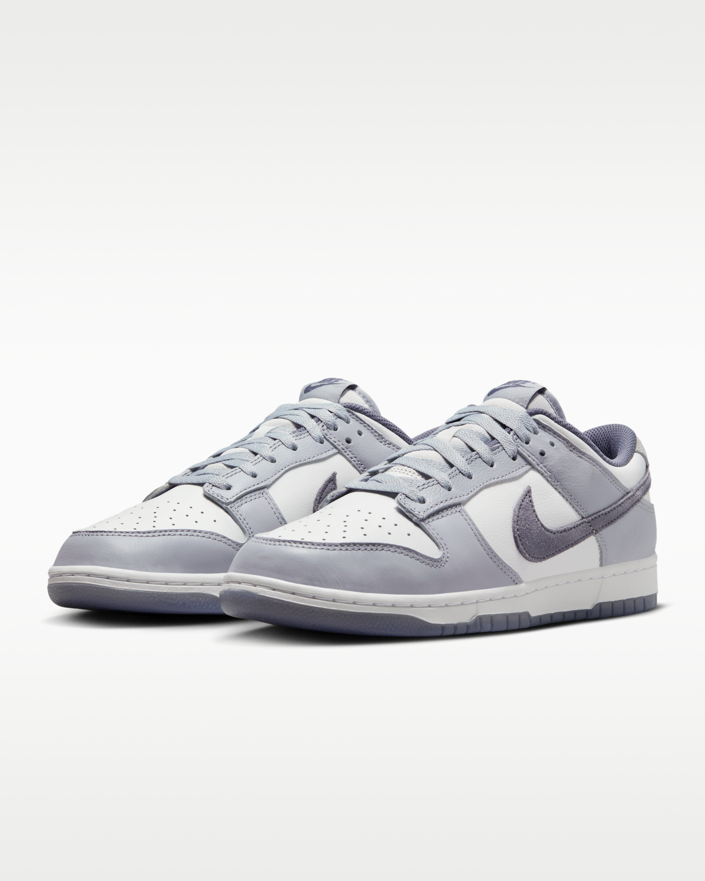 Nike Dunk Low Retro SE Men's Shoes - White/Platinum Tint/Pure Platinum/Light Carbon - View 5