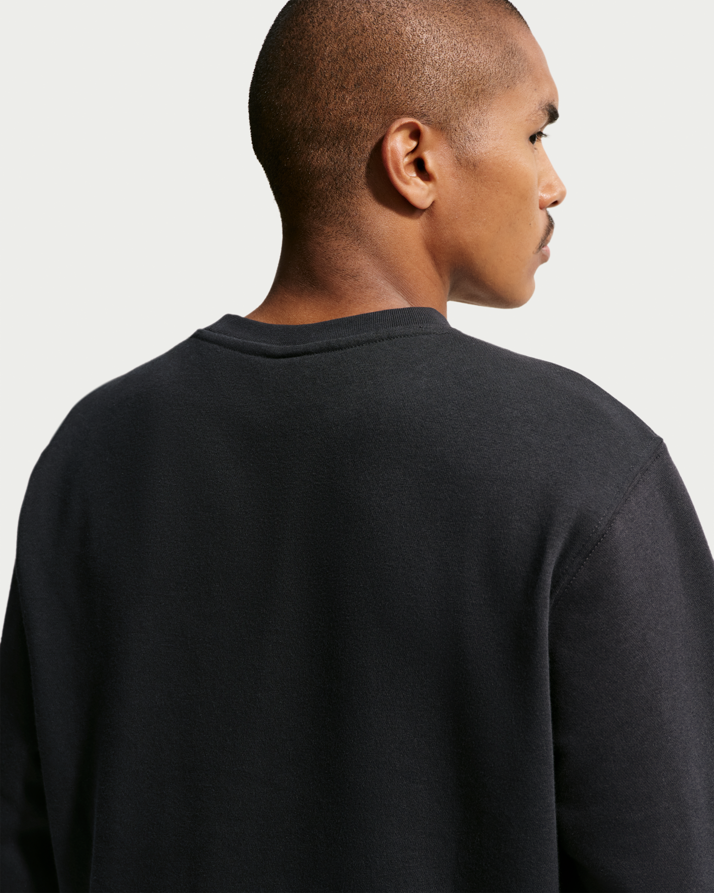 Nike Club Men's Fleece Crew - Black/White - View 2