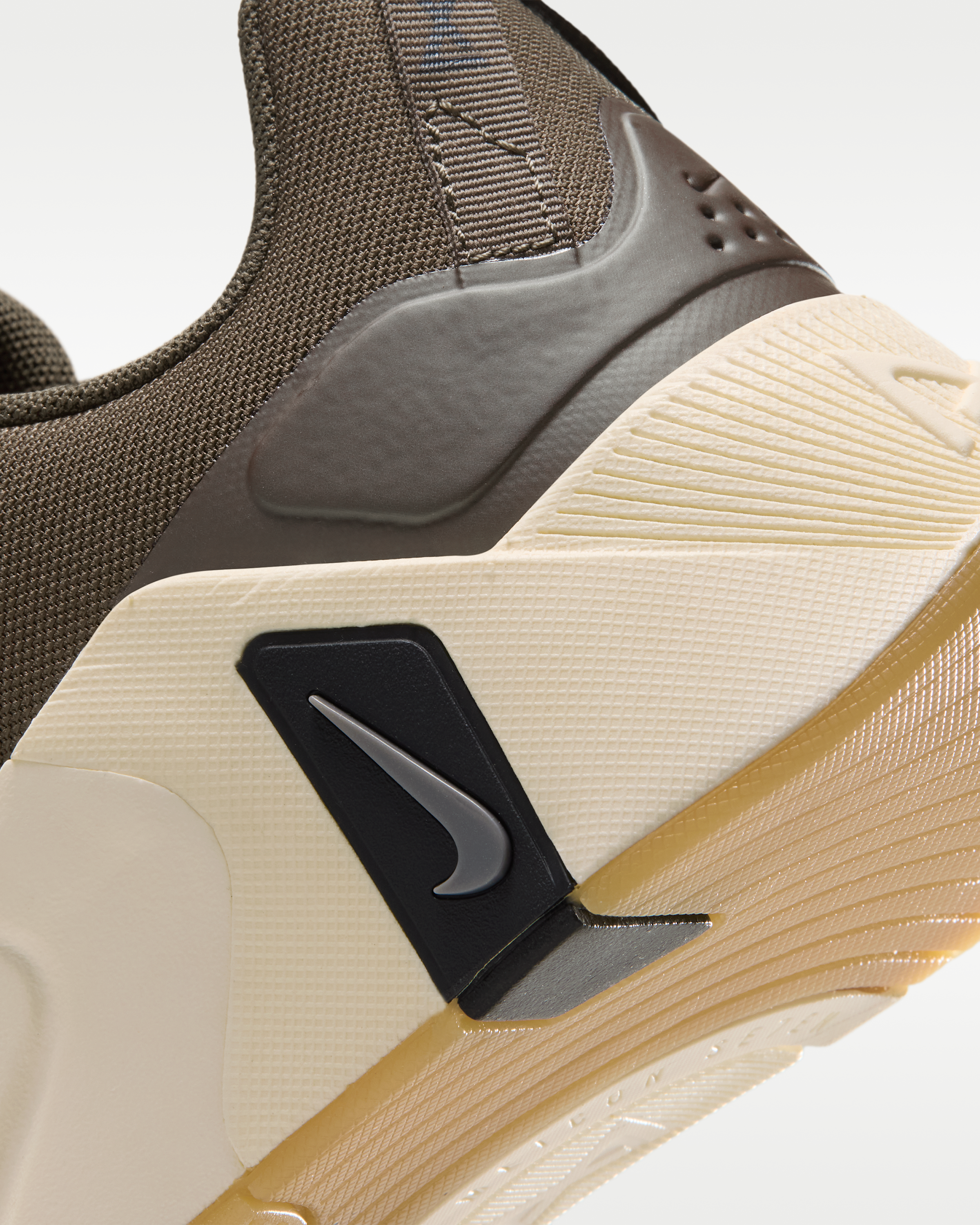 Nike Free Metcon 7 Women's Training Shoes - Dark Hazel/Pale Ivory/Black/Metallic Dark Grey - View 8