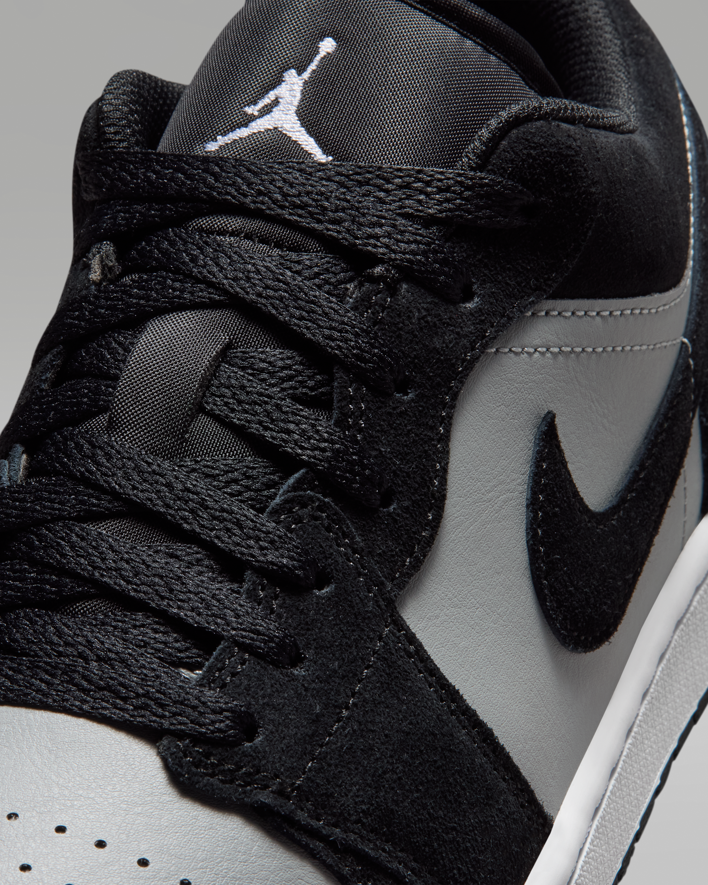 Air Jordan 1 Low Men's Shoes - Black/Light Smoke Grey/White - View 7