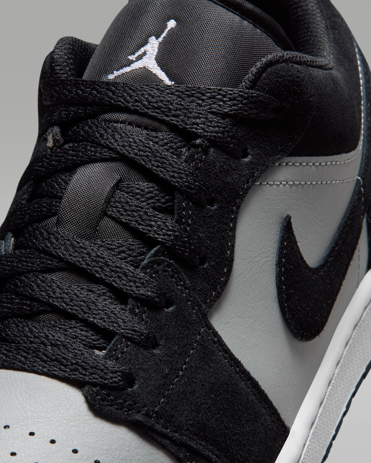 Air Jordan 1 Low Men's Shoes - Black/Light Smoke Grey/White - View 7