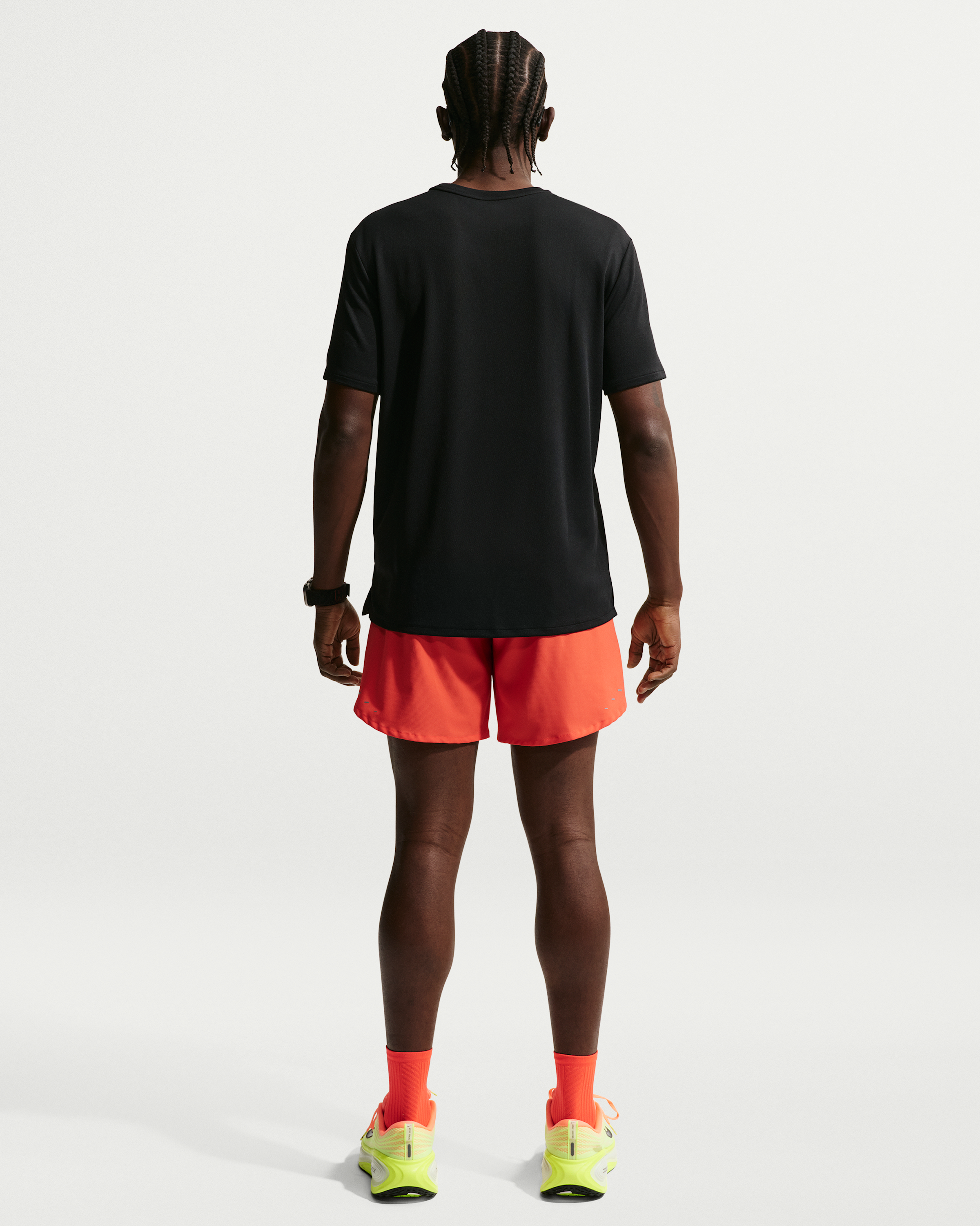 Nike Miler Men's Dri-FIT Short-Sleeve Running Top - Black/Black - View 5