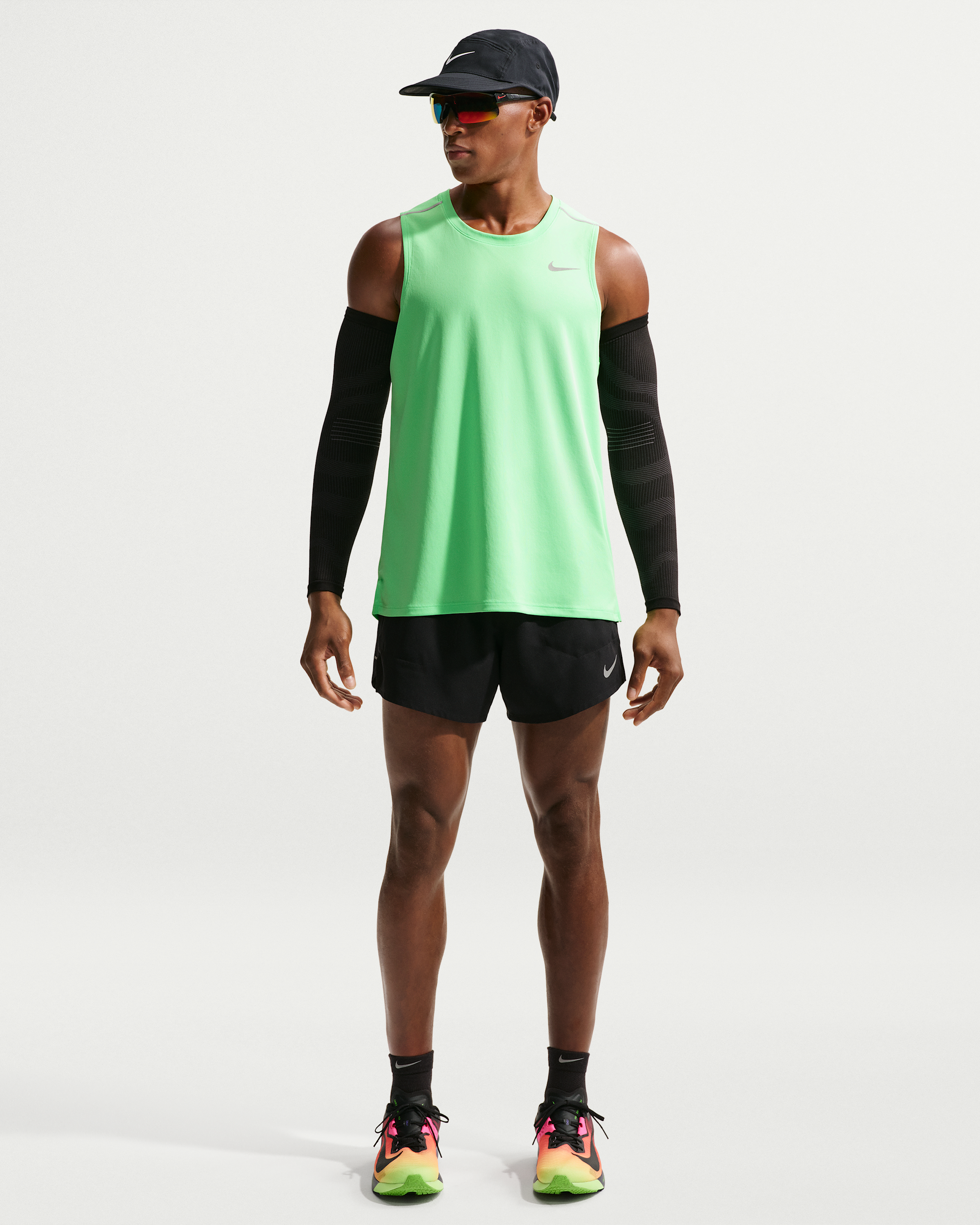Nike Miler Men's Dri-FIT Running Tank Top - Illusion Green - View 4