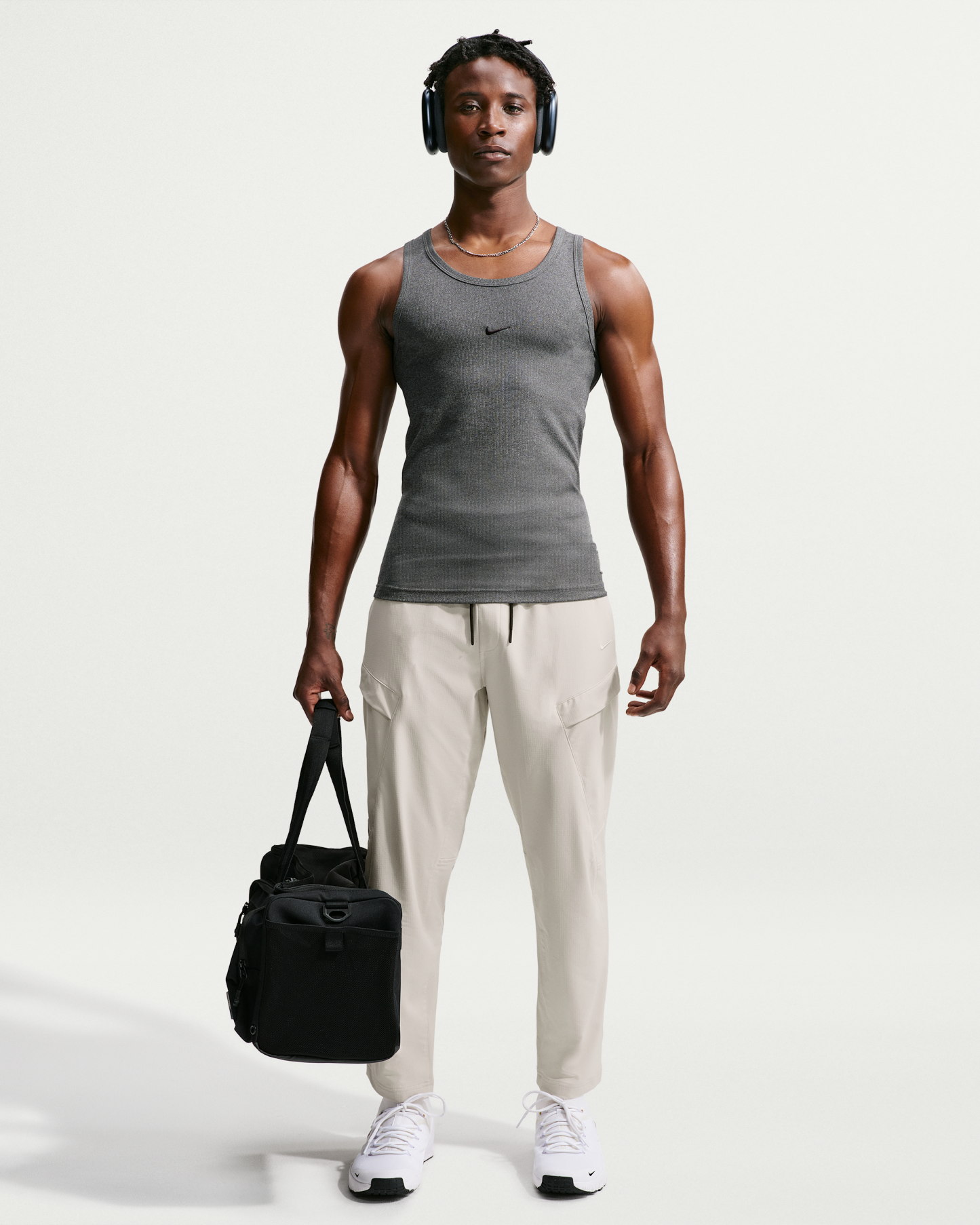 Nike Unlimited Men's Dri-FIT Versatile Cargo Trousers - Light Orewood Brown/Black/Light Orewood Brown - View 1