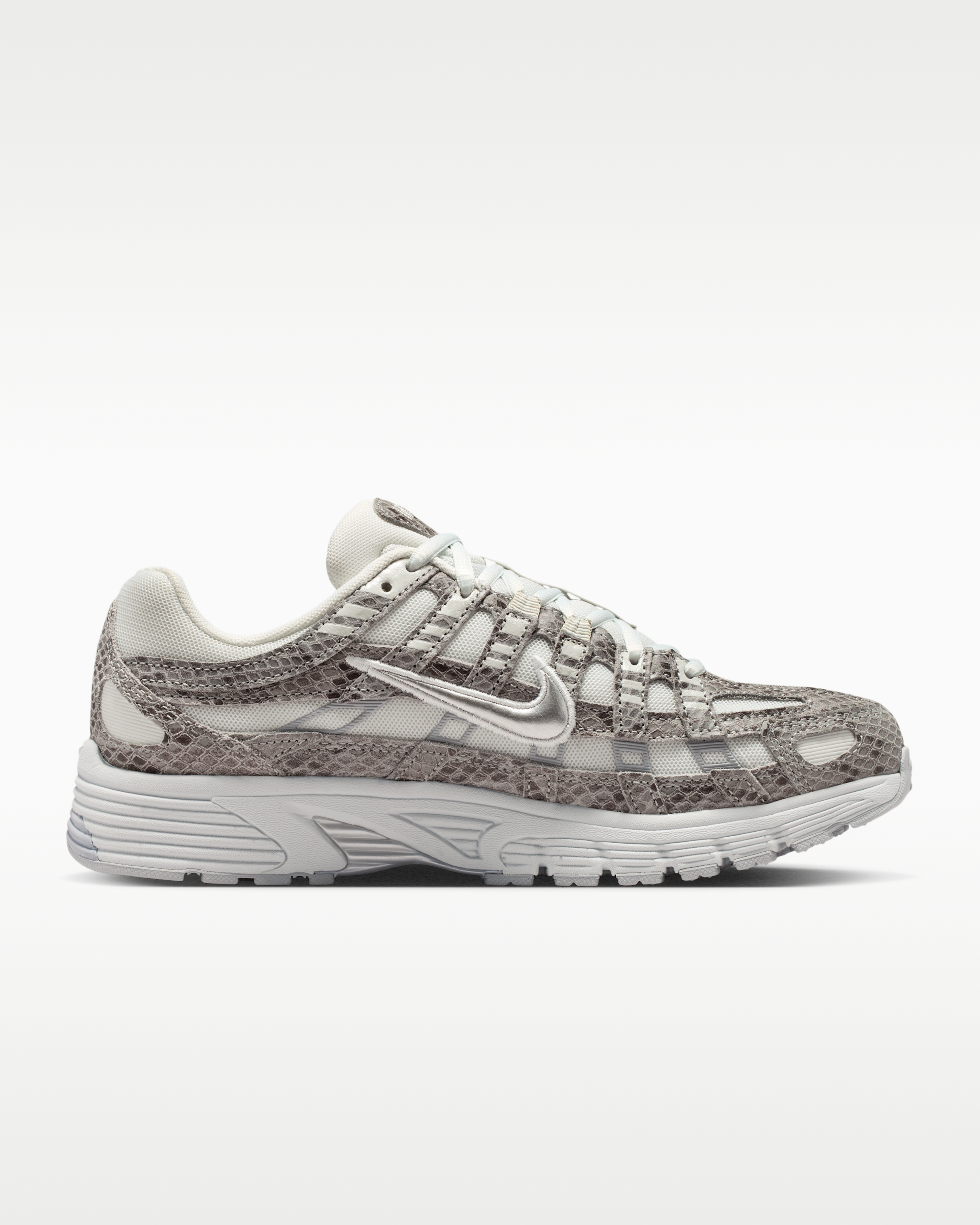 Nike P-6000 SE Women's Shoes - Off-White/Black/Cool Grey/Metallic Silver - View 3