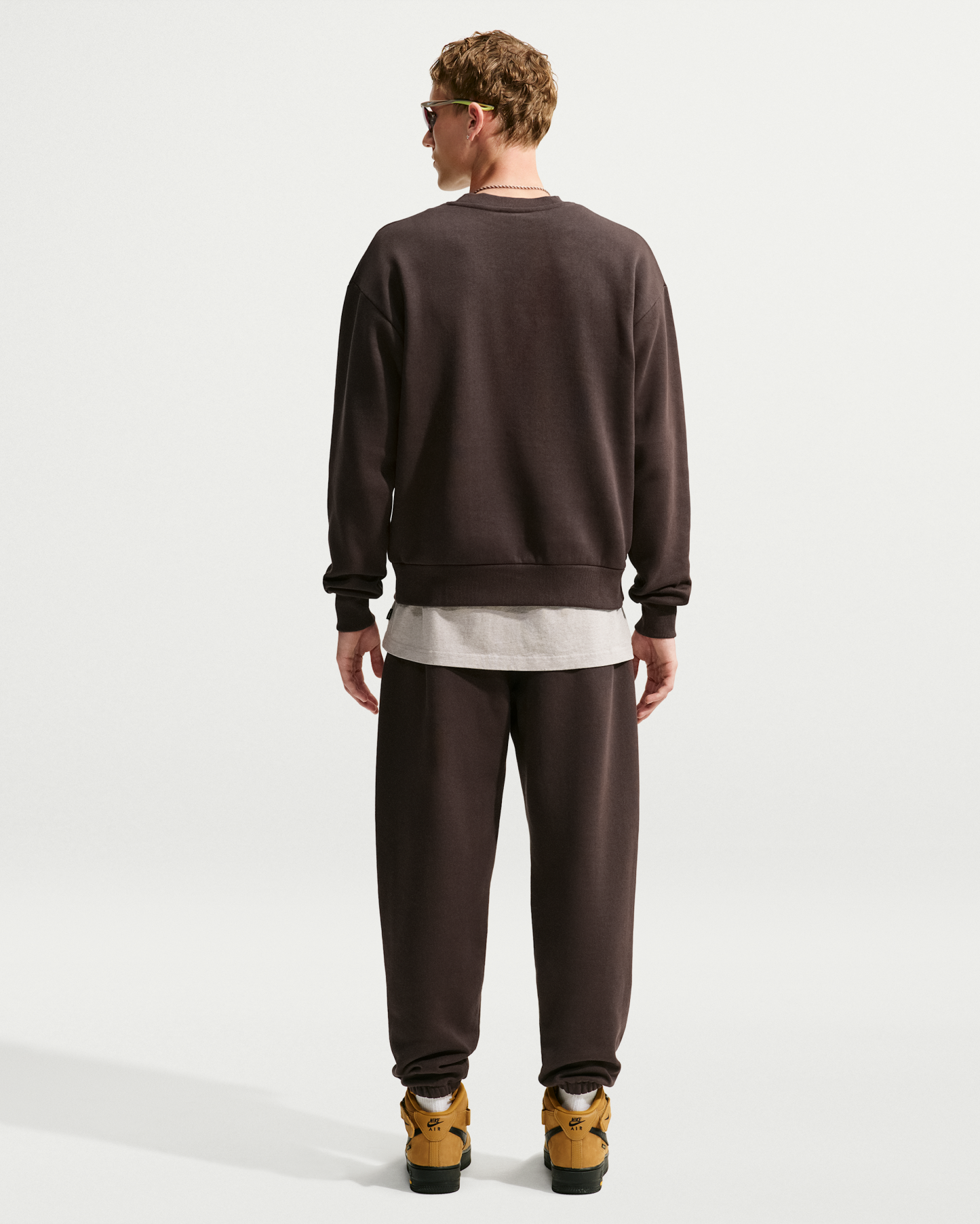 Nike Solo Fleece Men's Crew-Neck Sweatshirt - Velvet Brown/Sail - View 5