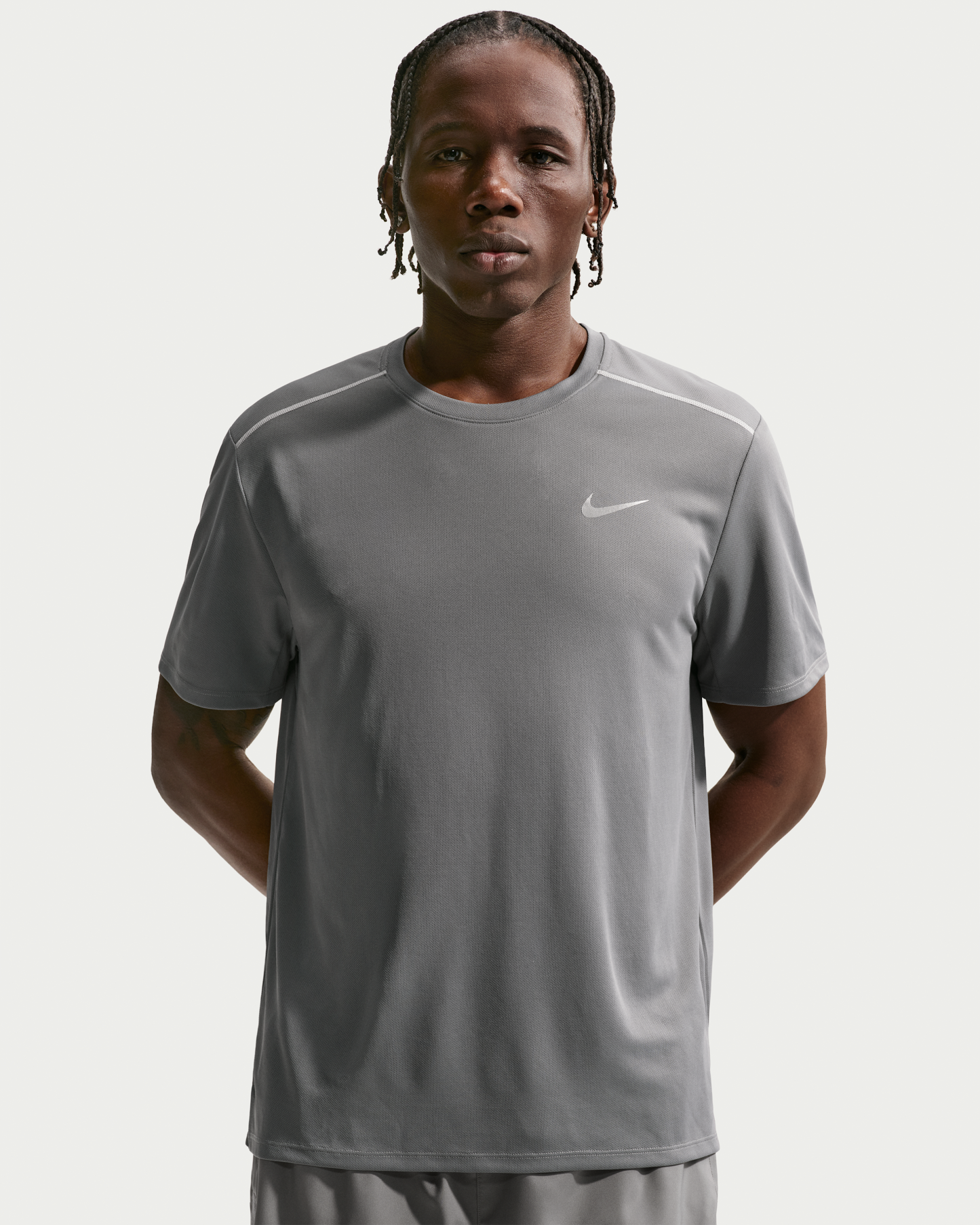 Nike Miler Men's Dri-FIT Short-Sleeve Running Top - Smoke Grey/Iron Grey - View 1