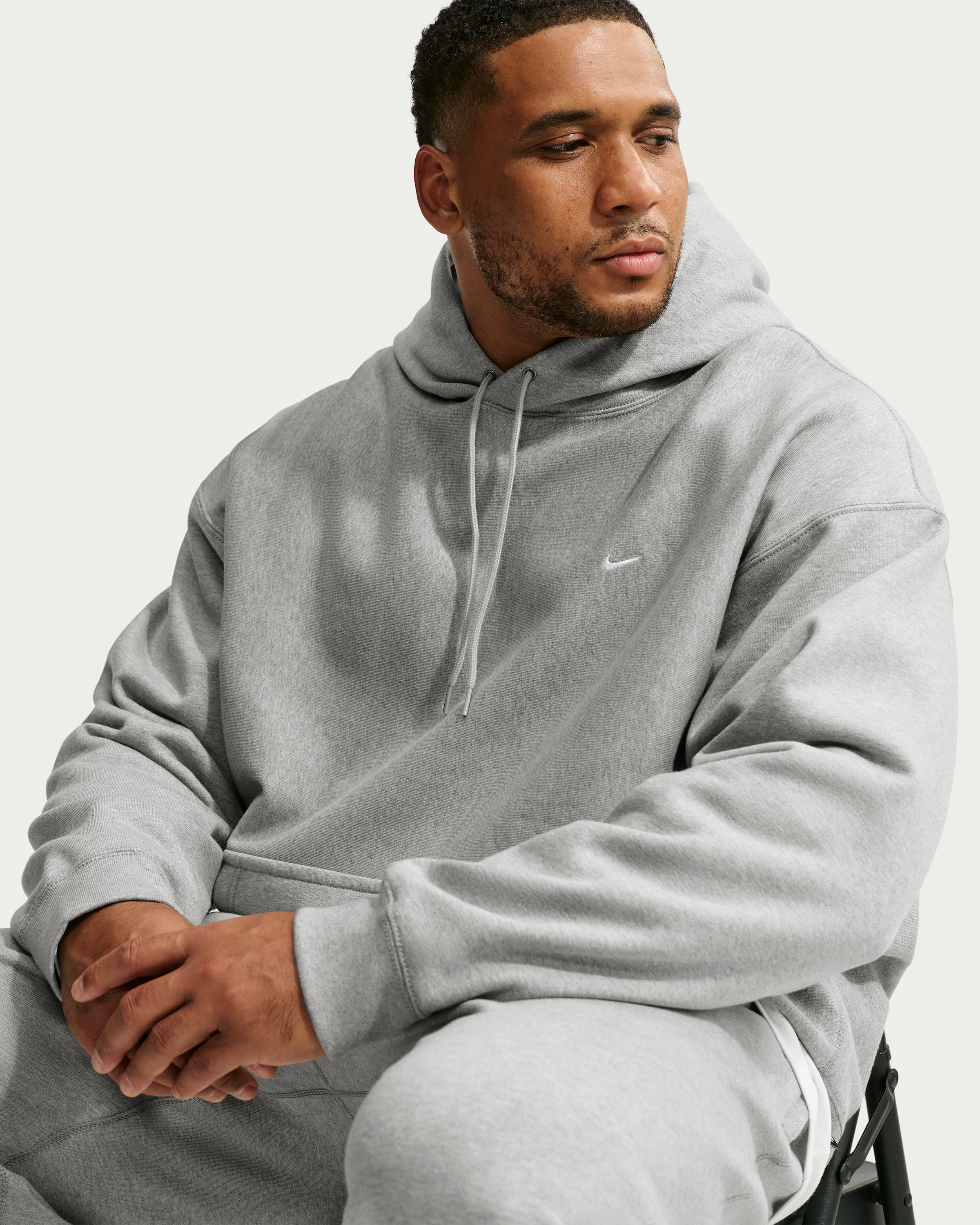 Nike Solo Swoosh Men's Pullover Hoodie - Dark Grey Heather/Light Smoke Grey/White - View 8
