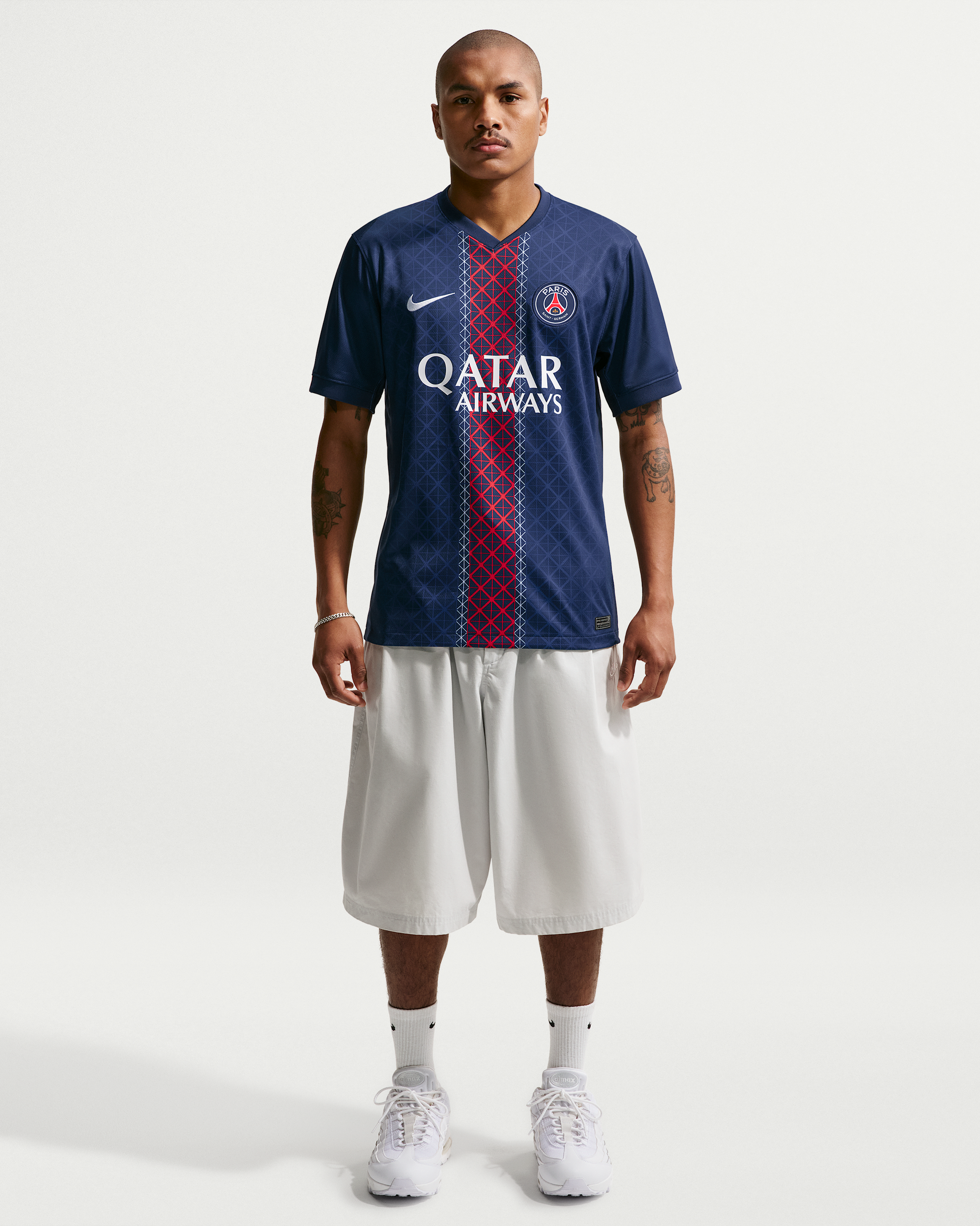 Paris Saint-Germain 2025/26 Stadium Home Men's Nike Dri-FIT Football Replica Shirt - Midnight Navy/Midnight Navy/White - View 4