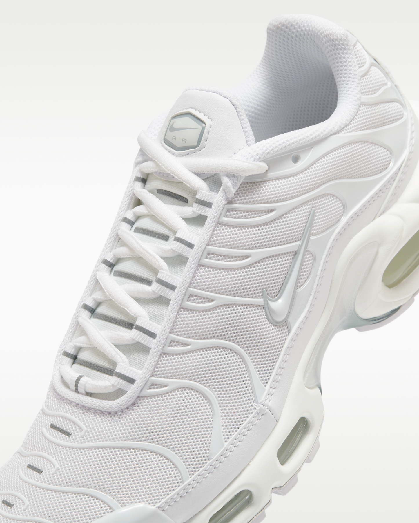 Nike Air Max Plus Women's Shoes - White/Pure Platinum/White - View 7