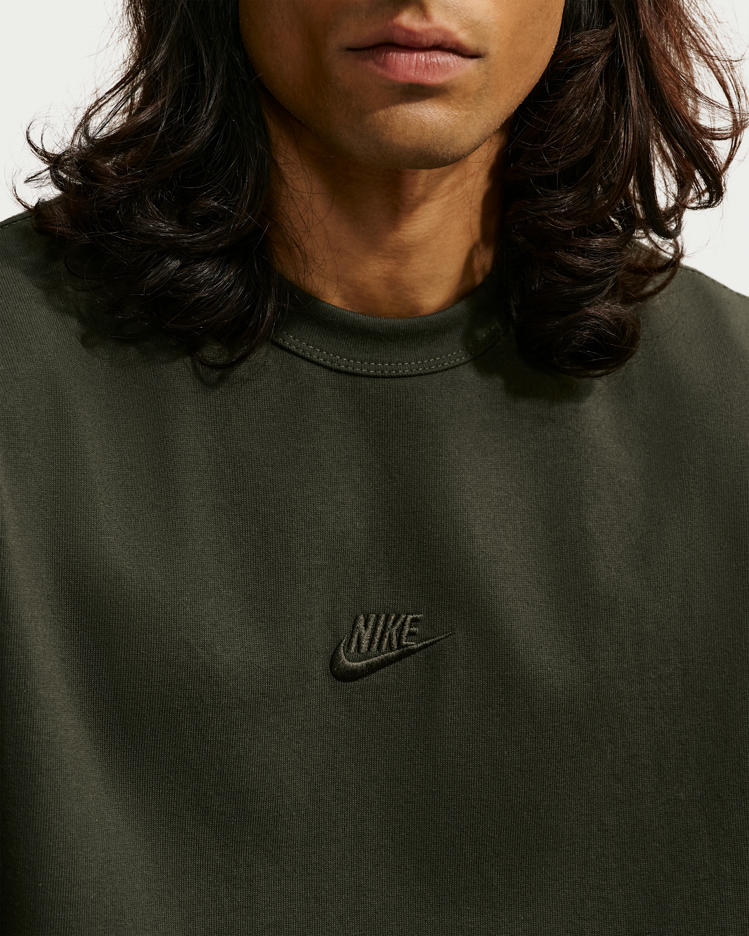 Nike Sportswear Premium Essentials Men's T-Shirt - Sequoia - View 3
