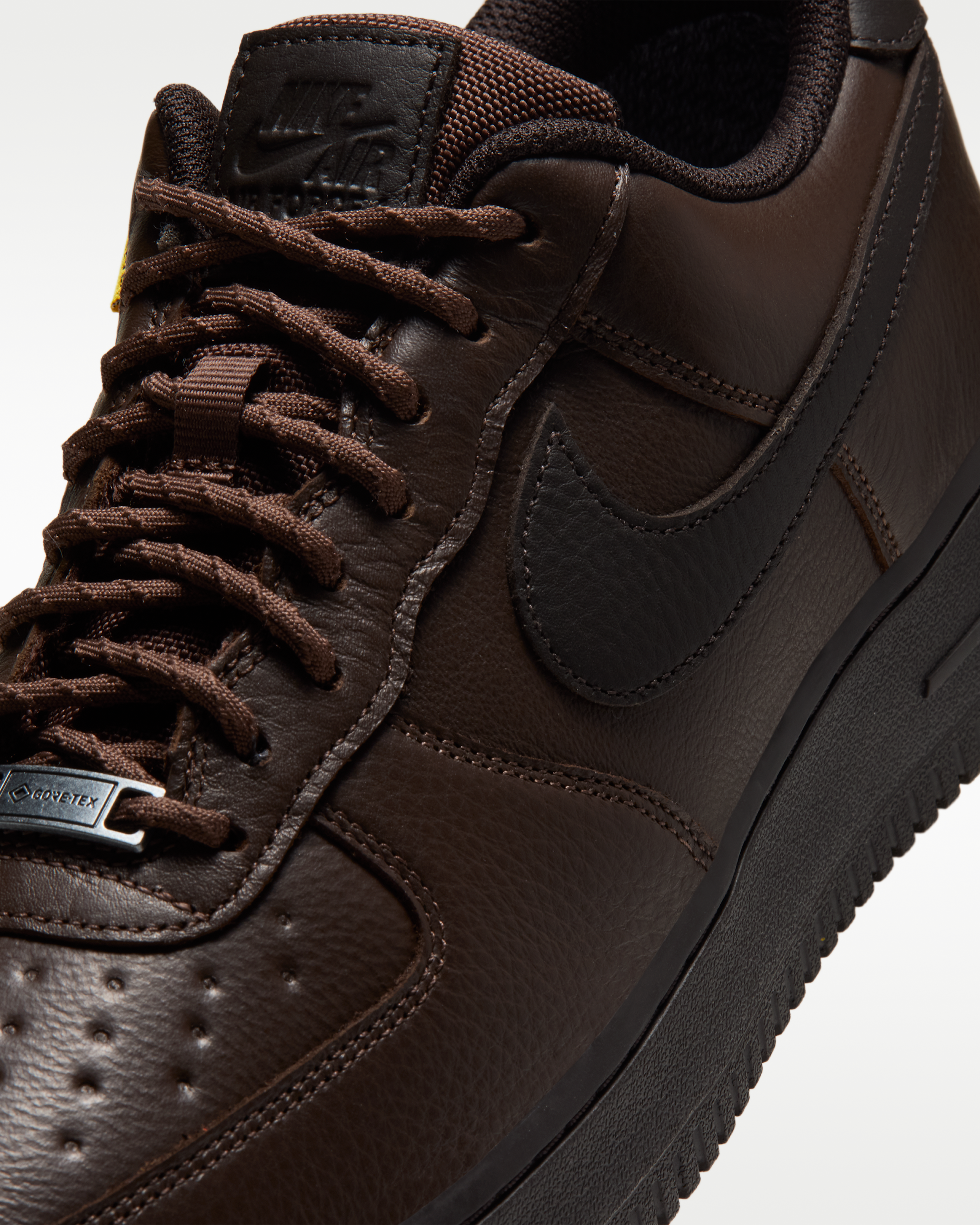 Air Force 1 GORE-TEX Vibram® Men's Waterproof Shoes - Baroque Brown/Speed Yellow/University Red/Shadow Brown - View 7