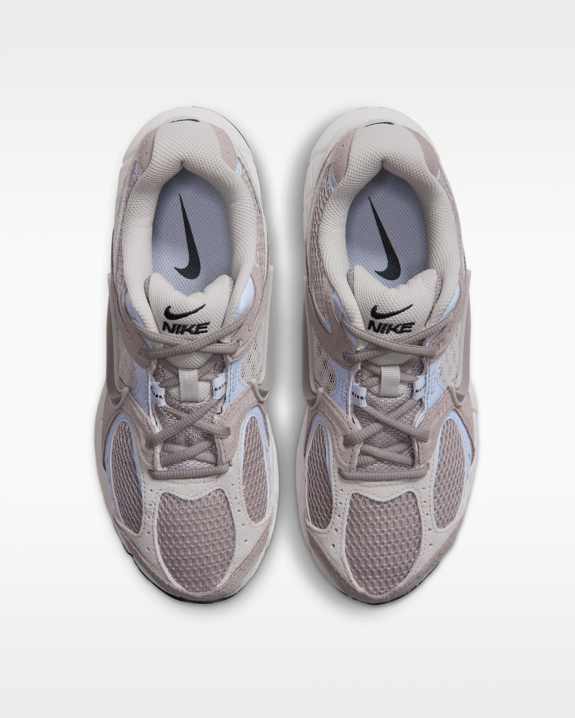 Nike V5 RNR Suede Women's Shoes - Enigma Stone/Light Bone/Palest Purple/College Grey - View 4