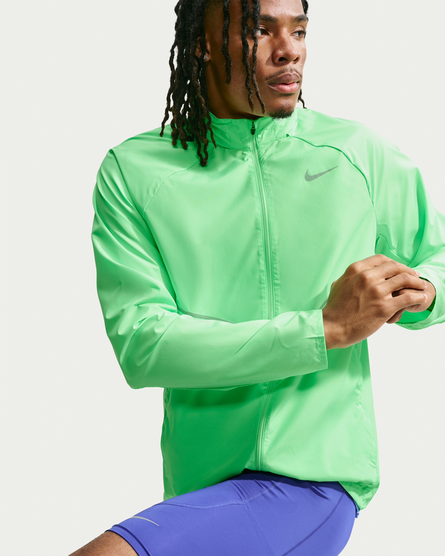 Nike Miler Men's Repel UV Protection Hooded Running Jacket - Illusion Green/Illusion Green - View 3