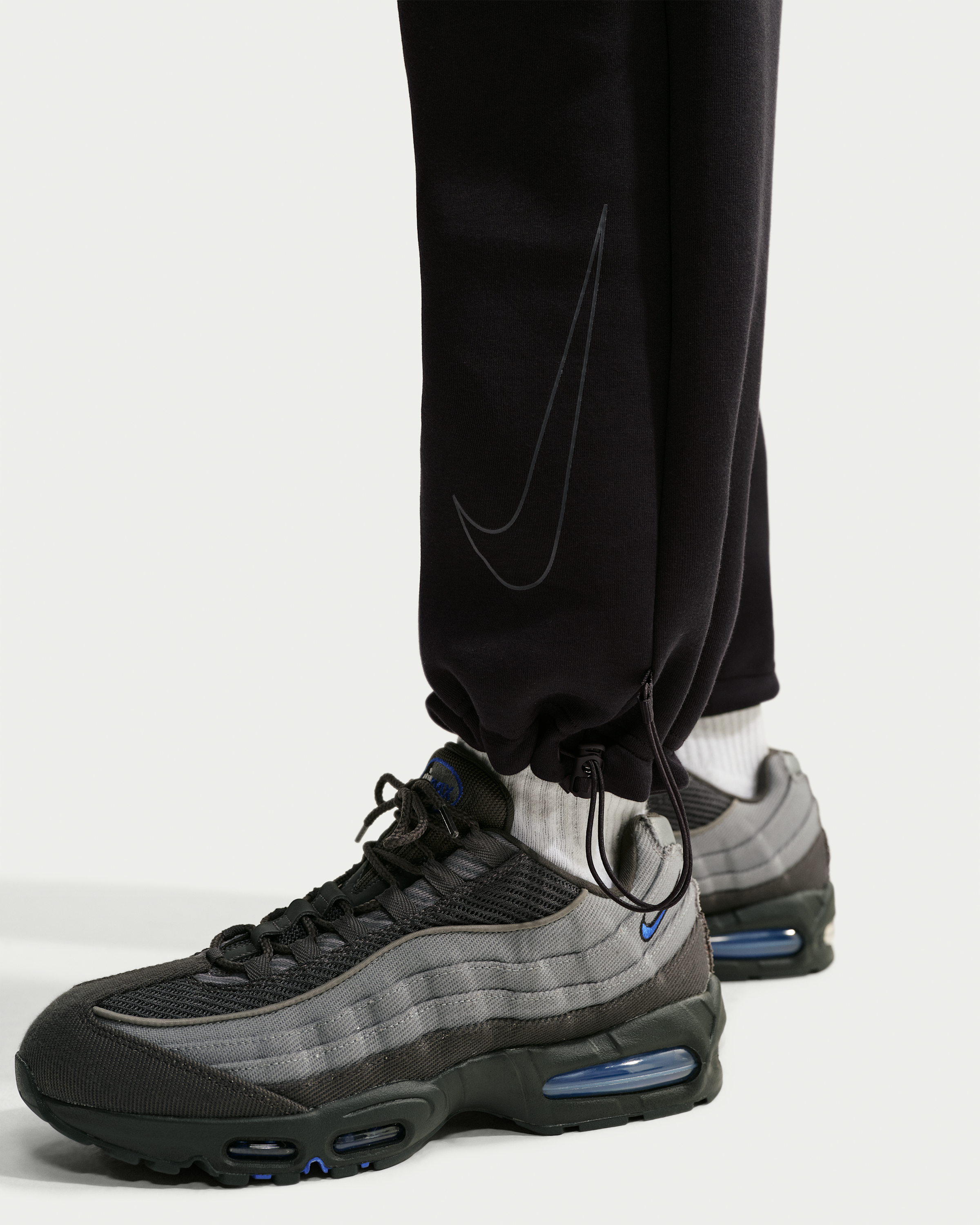 Nike Tech Men's Open-Hem Fleece Trousers - Black - View 6