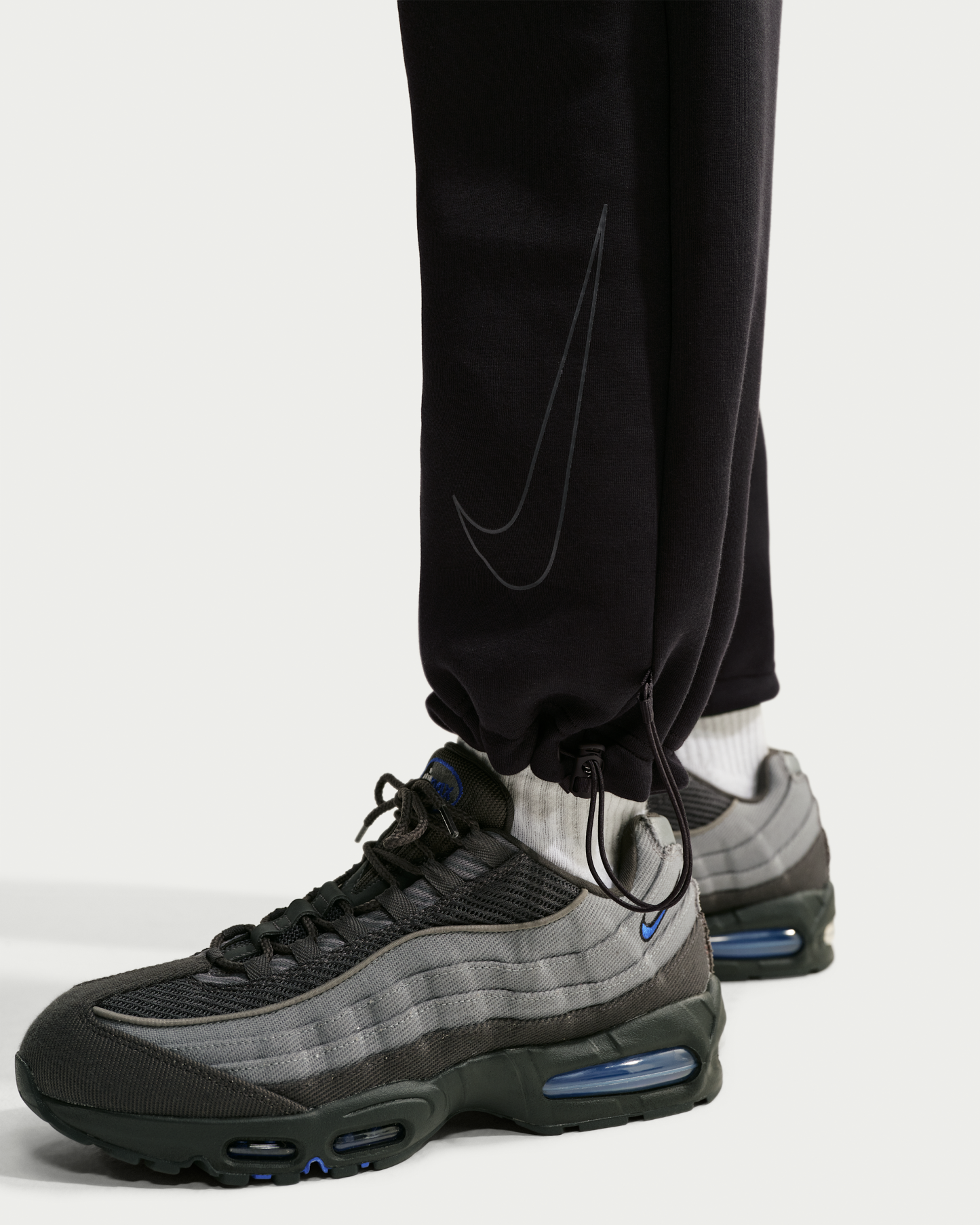 Nike Tech Men's Open-Hem Fleece Trousers - Black - View 6