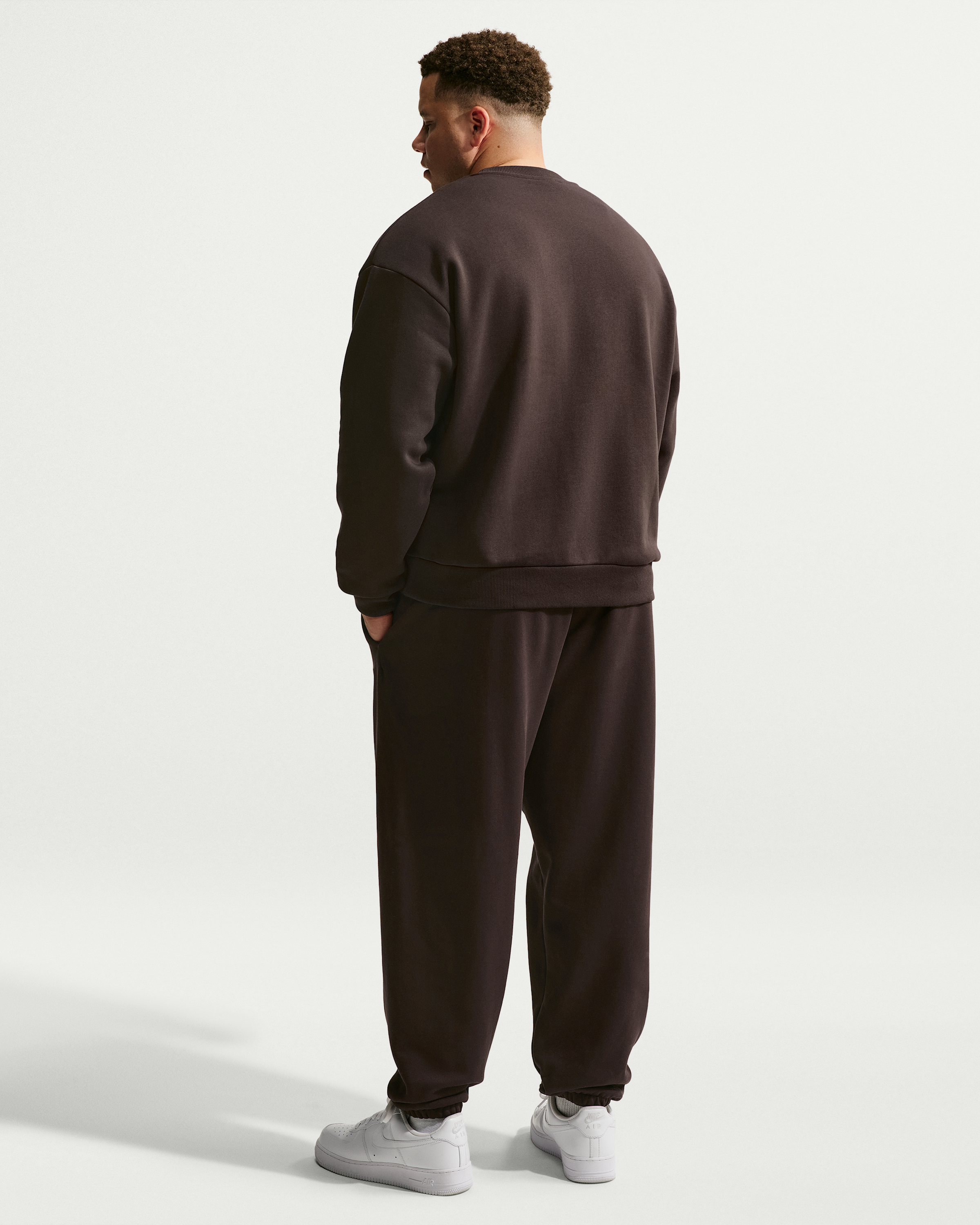 Nike Solo Fleece Men's Crew-Neck Sweatshirt - Velvet Brown/Sail - View 11