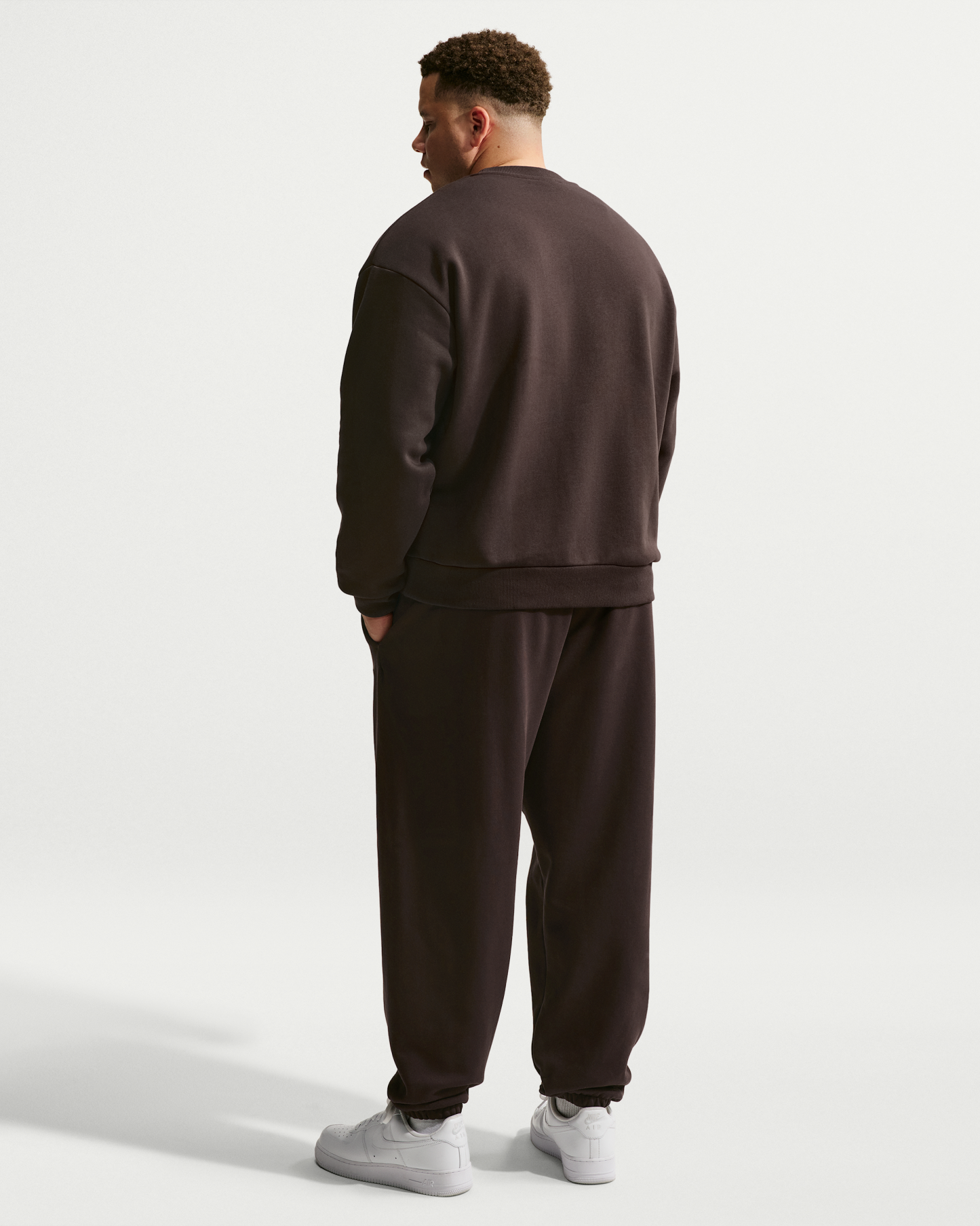 Nike Solo Fleece Men's Crew-Neck Sweatshirt - Velvet Brown/Sail - View 11