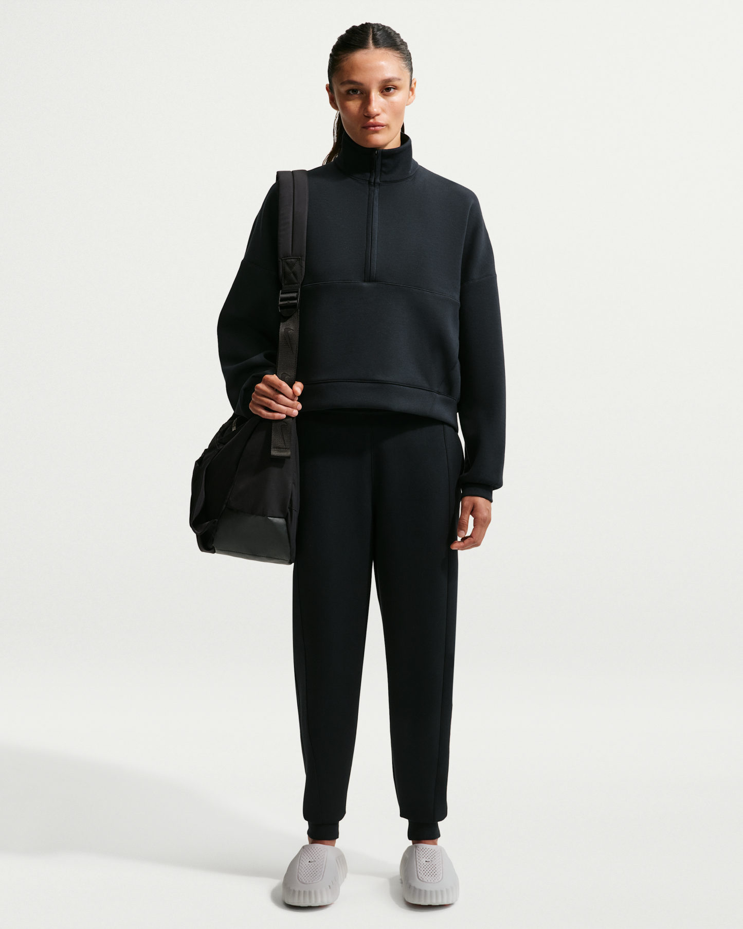 Nike 24.7 ImpossiblySoft Women's Dri-FIT Oversized 1/2-Zip Top - Black/Dark Smoke Grey - View 4