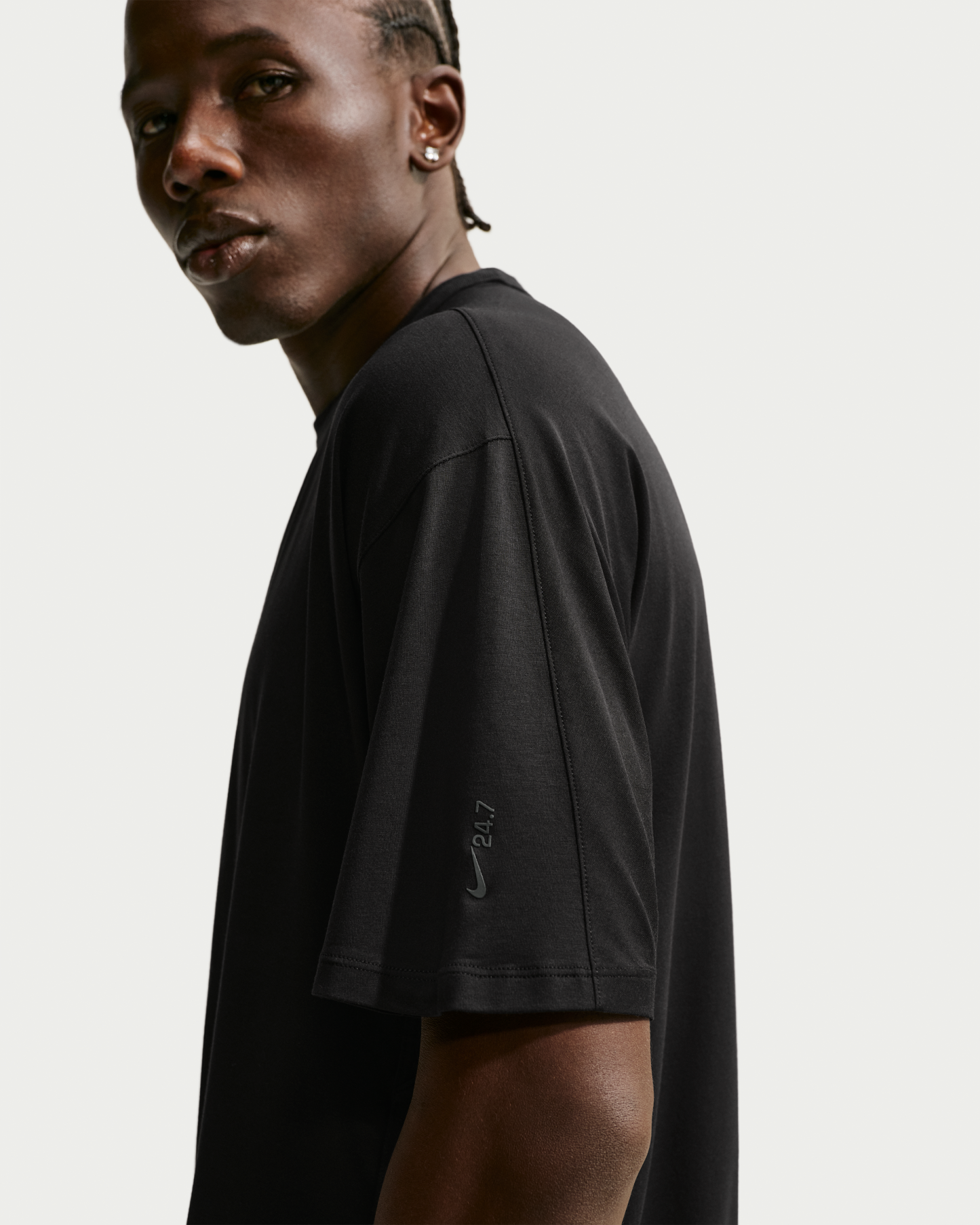 Nike 24.7 ImpossiblySoft Light Men's Dri-FIT Short-Sleeved T-Shirt - Black/Black/Dark Smoke Grey - View 3