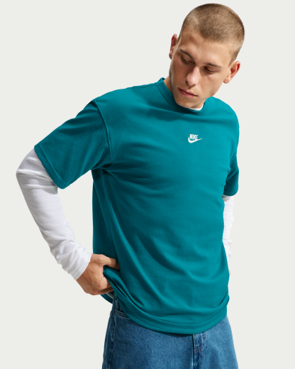 Nike Sportswear Premium Essentials Men's T-Shirt - Bright Spruce/Flat Silver - View 1
