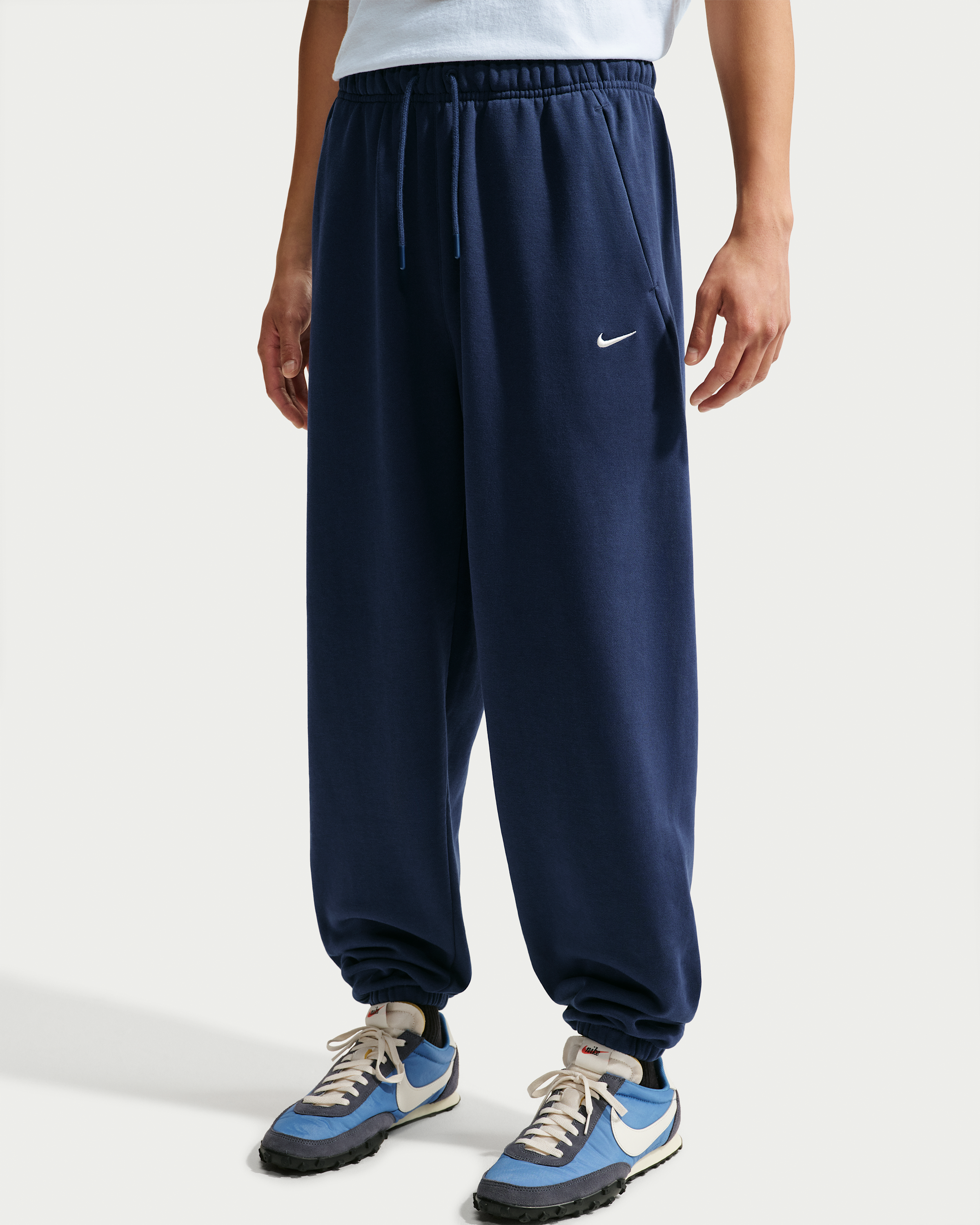 Nike Solo Fleece Men's Cuffed Trousers - Midnight Navy/Sail - View 2