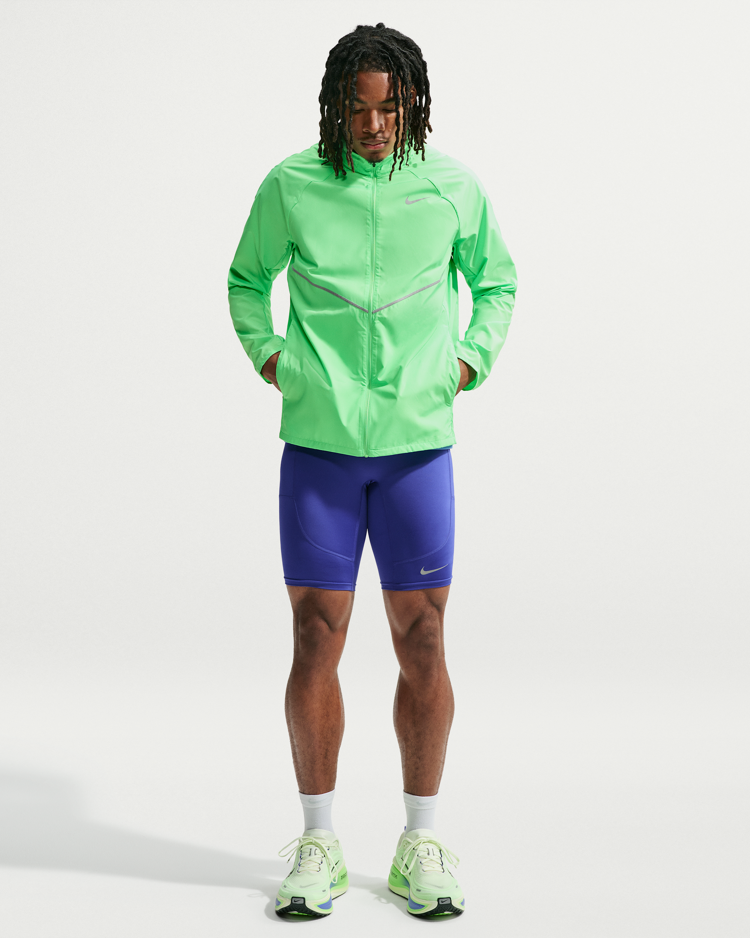 Nike Miler Men's Repel UV Protection Hooded Running Jacket - Illusion Green/Illusion Green - View 4