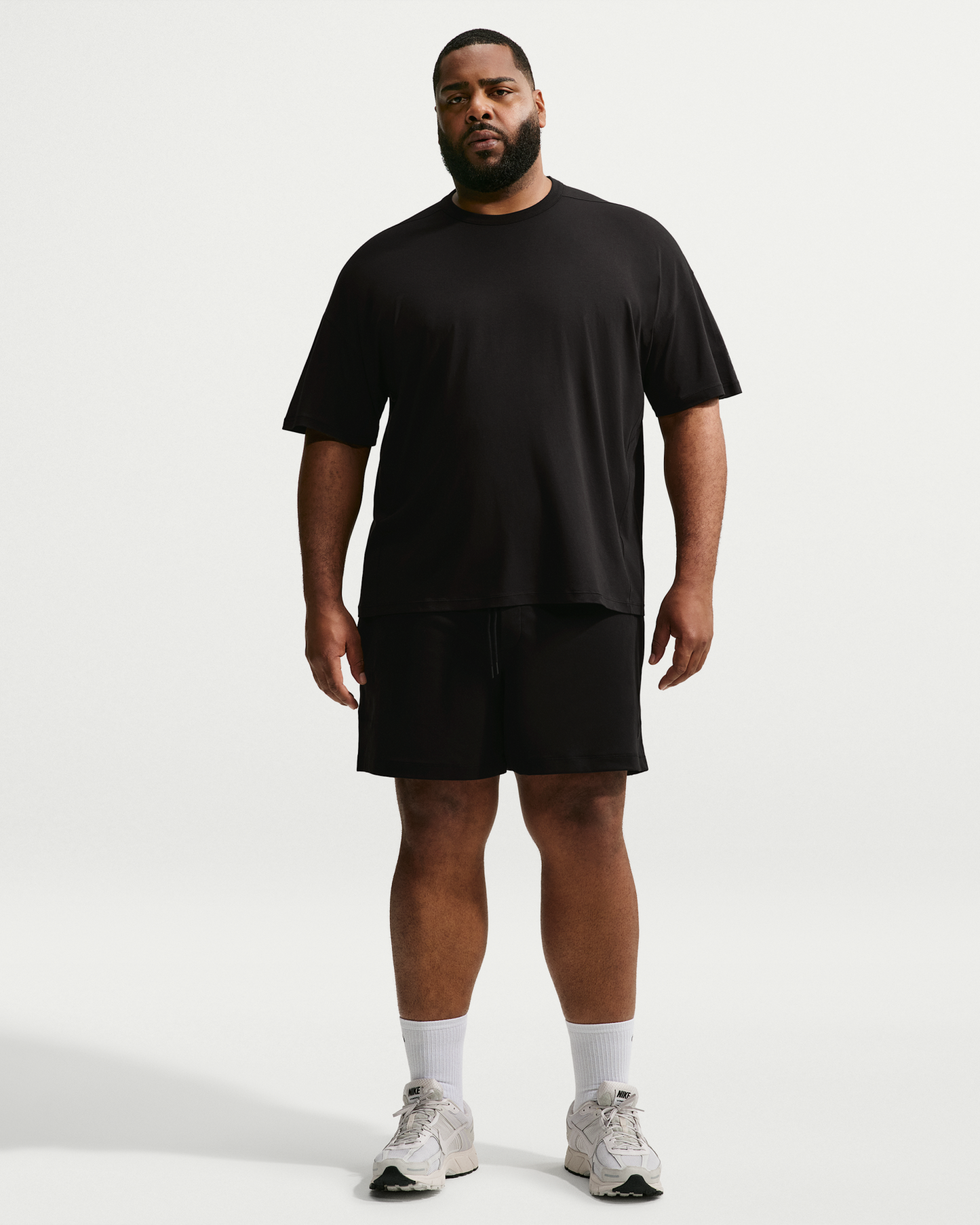 Nike 24.7 ImpossiblySoft Light Men's Dri-FIT Short-Sleeved T-Shirt - Black/Black/Dark Smoke Grey - View 10