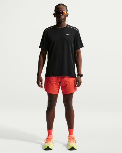 Nike Miler Men's Dri-FIT Short-Sleeve Running Top - Black/Black - View 4