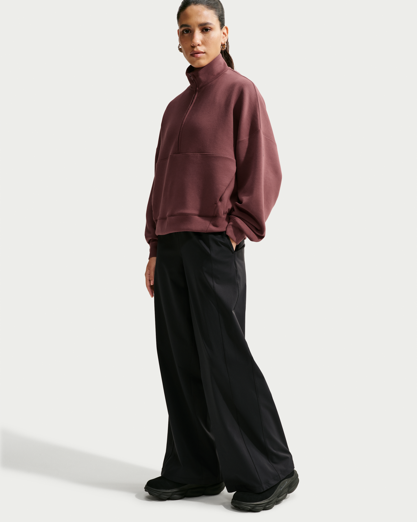 Nike 24.7 PerfectStretch Women's Dri-FIT Mid-Rise Wide-Leg Trousers - Black/Dark Smoke Grey - View 4