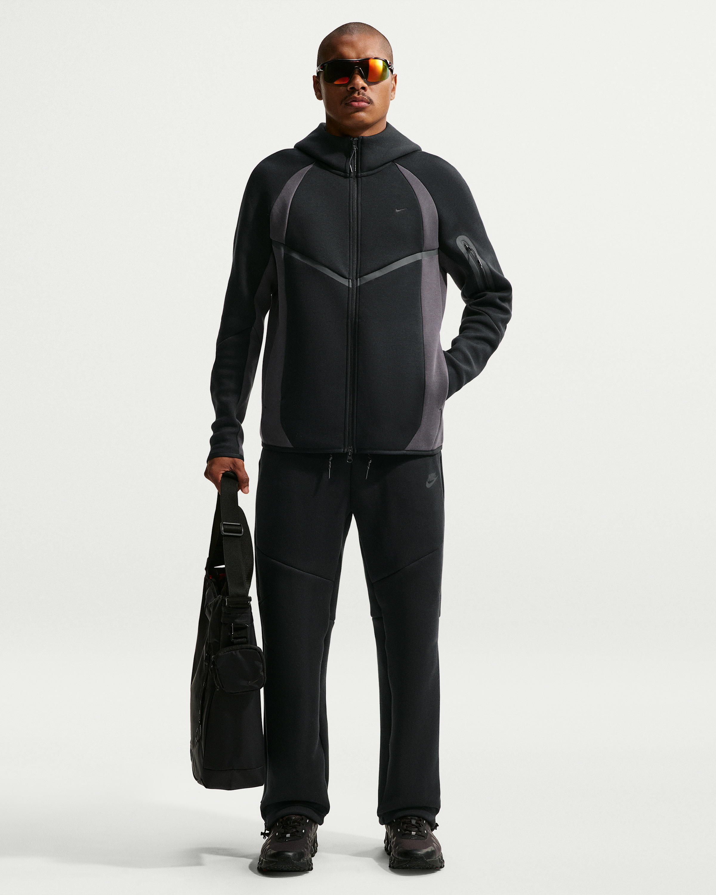 Nike Tech Men's Colour-Block Full-Zip Fleece Windrunner Jacket - Black/Anthracite/Black - View 4