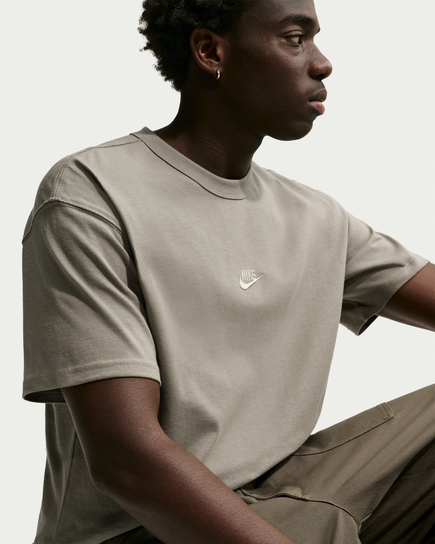 Nike Sportswear Premium Essentials Men's T-Shirt - Light Army - View 3