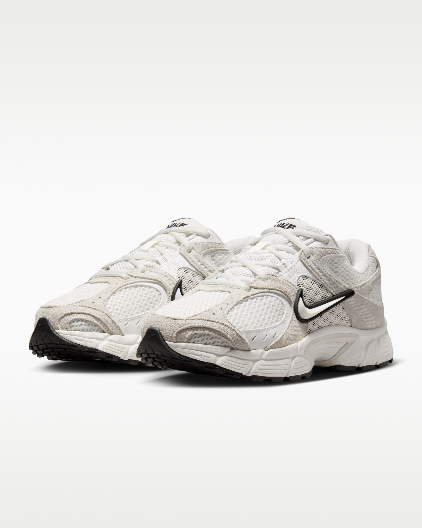 Nike V5 RNR Suede Women's Shoes - Summit White/Photon Dust/Summit White - View 5
