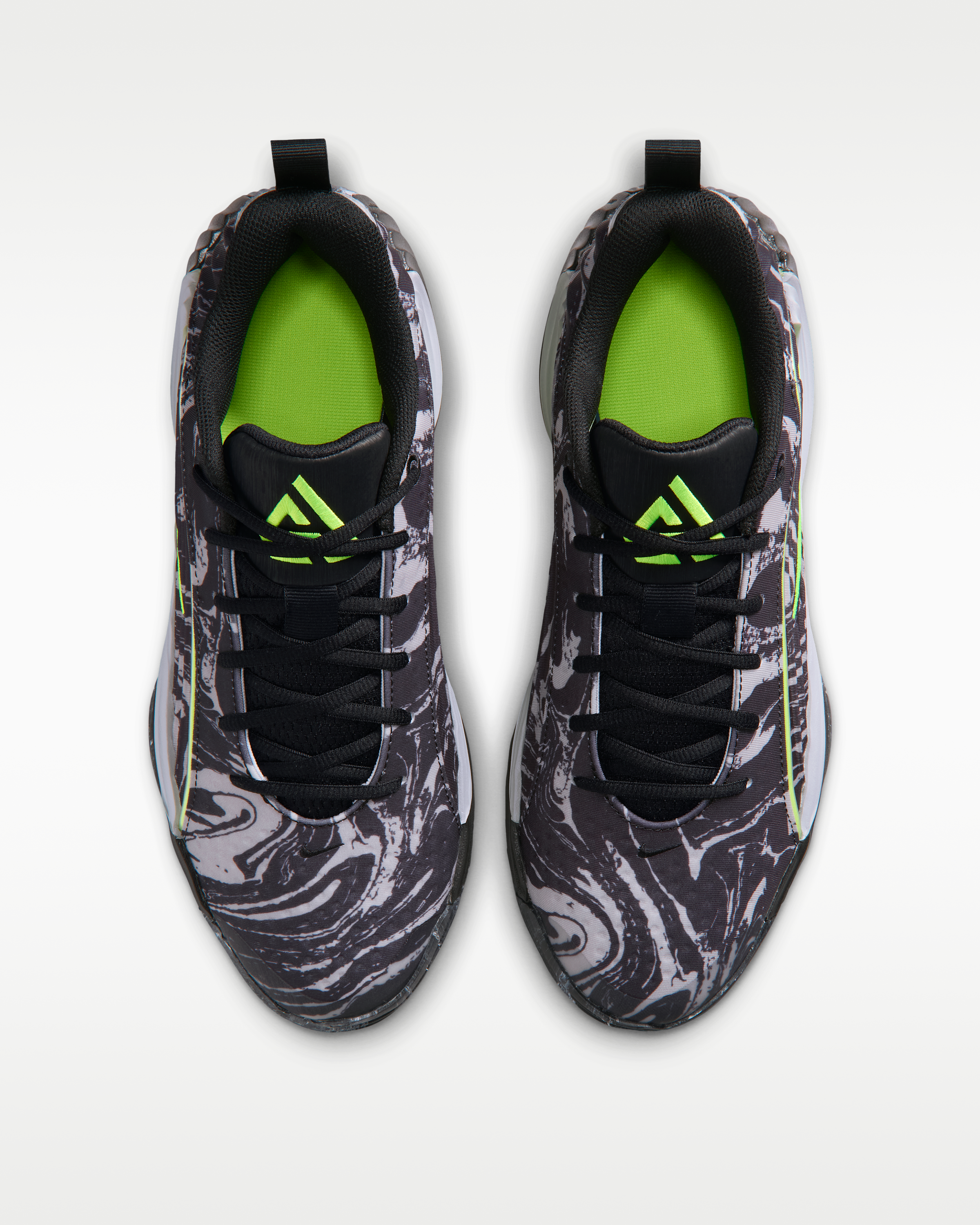 Giannis Immortality 5 Basketball Shoes - Black/Light Smoke Grey/Volt - View 4
