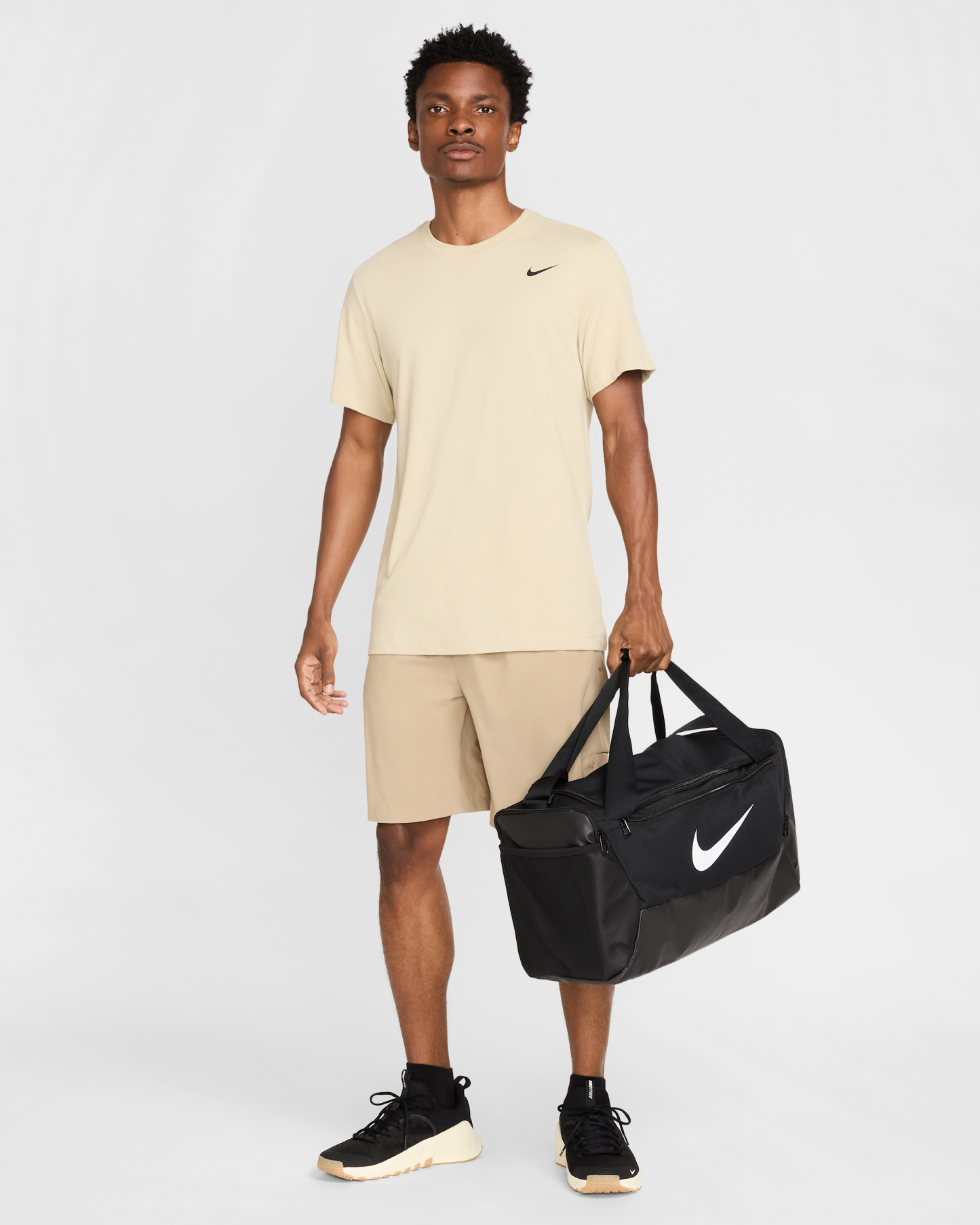 Nike Dri-FIT Men's Fitness T-Shirt - Desert Khaki/Black - View 5