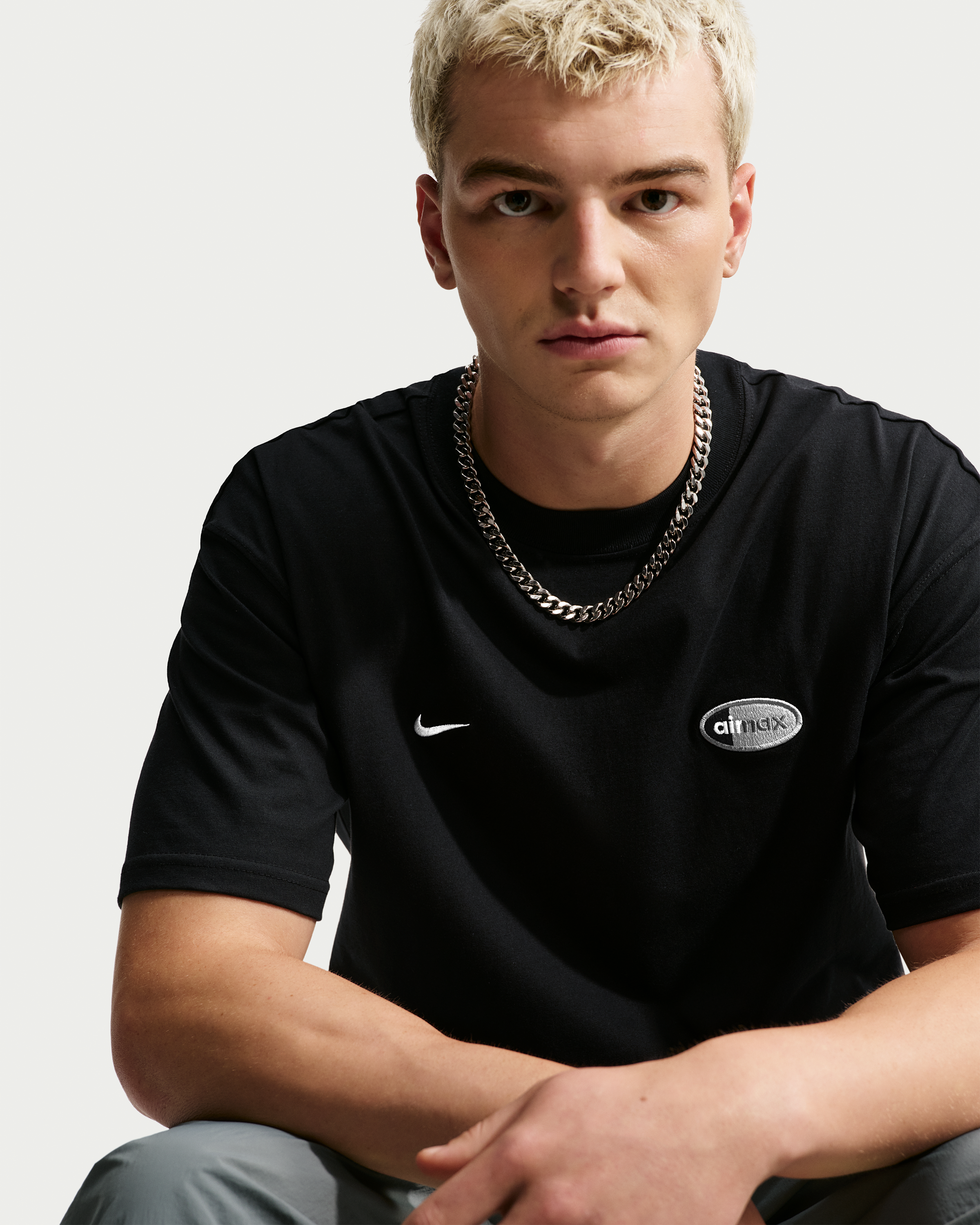 Nike Sportswear Men's T-Shirt - Black/Cool Grey - View 3