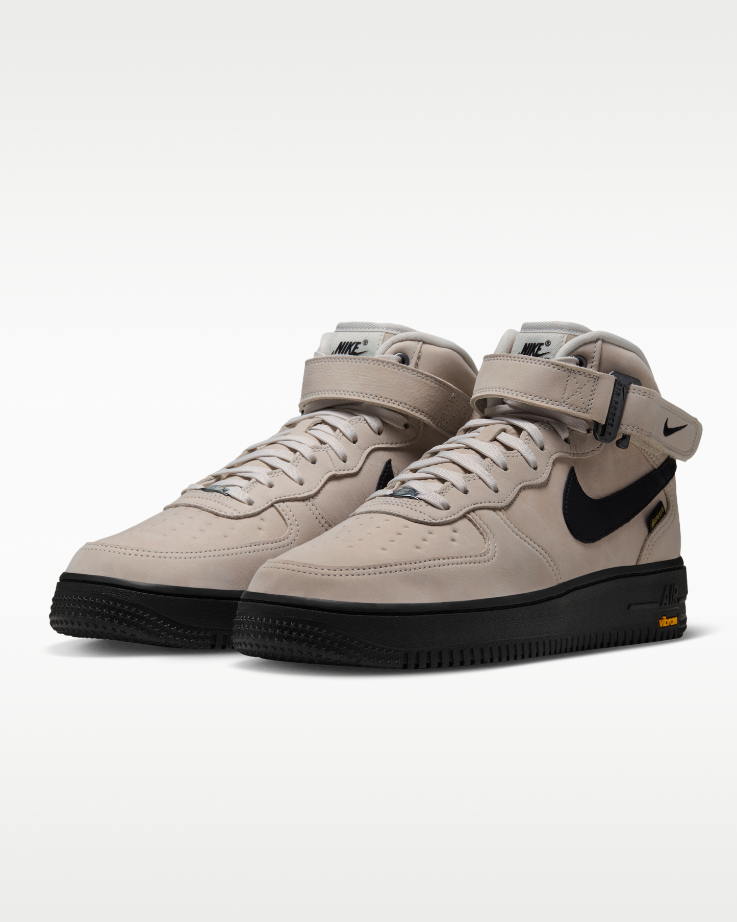 Nike Air Force 1 Mid '07 GORE-TEX Vibram® Men's Shoes - Summit White/Blue Tint/Black - View 5