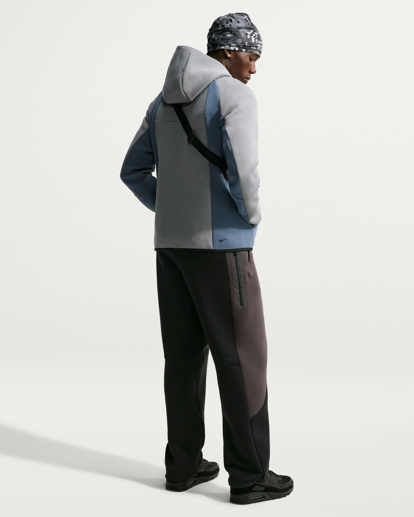 Nike Tech Men's Colour-Block Full-Zip Fleece Windrunner Jacket - Cool Grey/New Slate/Black - View 5