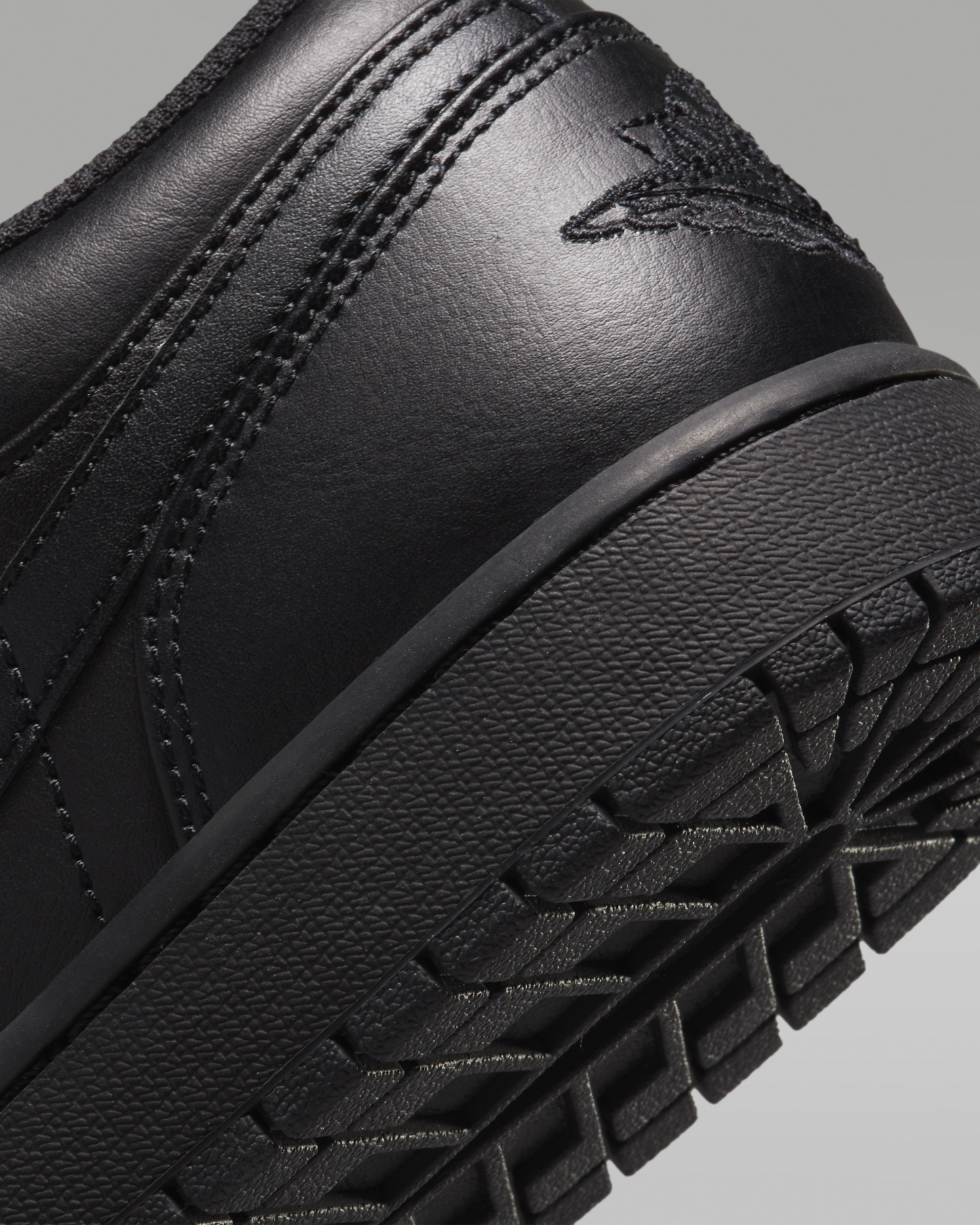 Air Jordan 1 Low Men's Shoes - Black/Black/Black - View 8